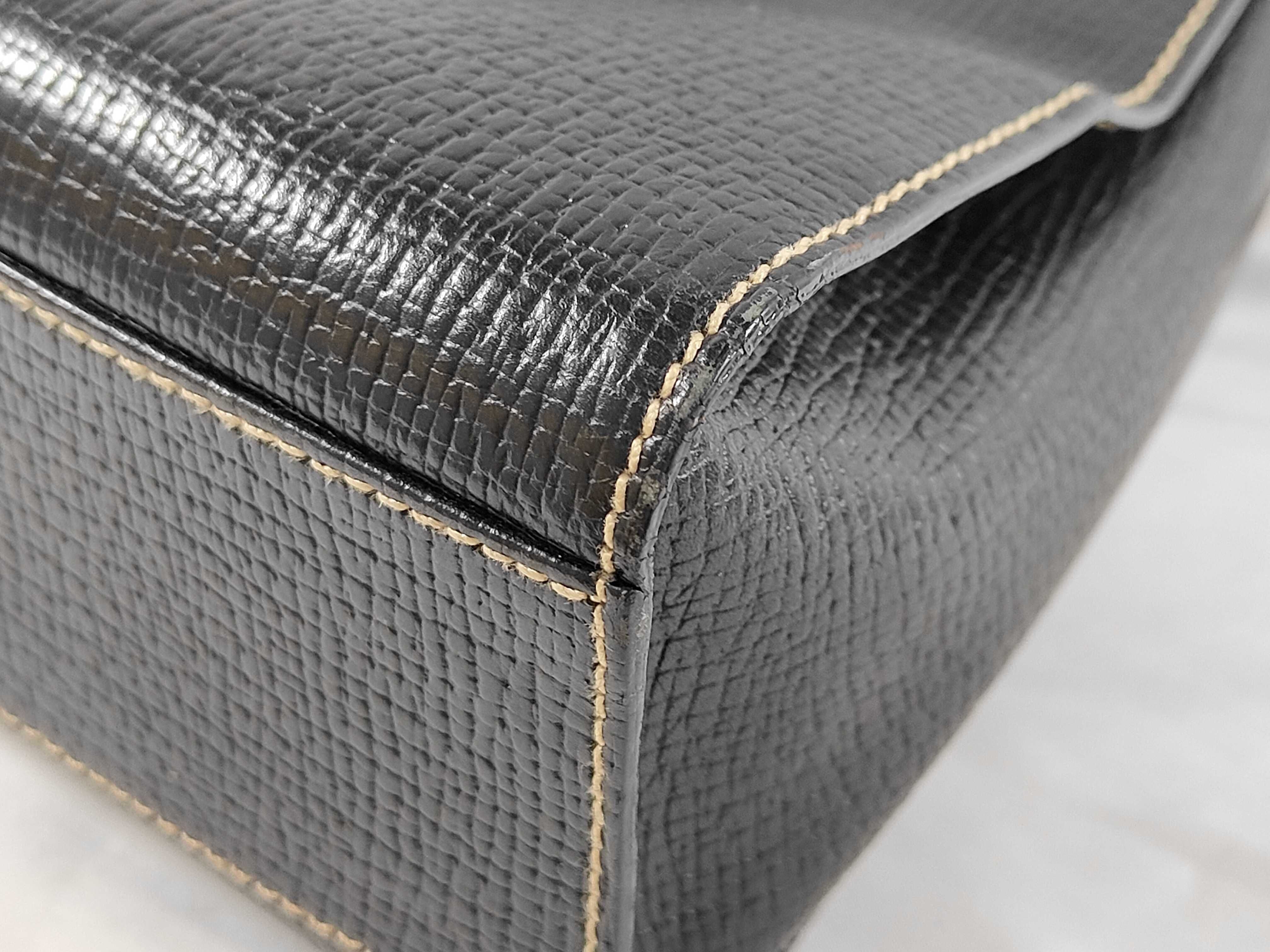 shoulder bag, turn-lock closure, leather, black. — view 6