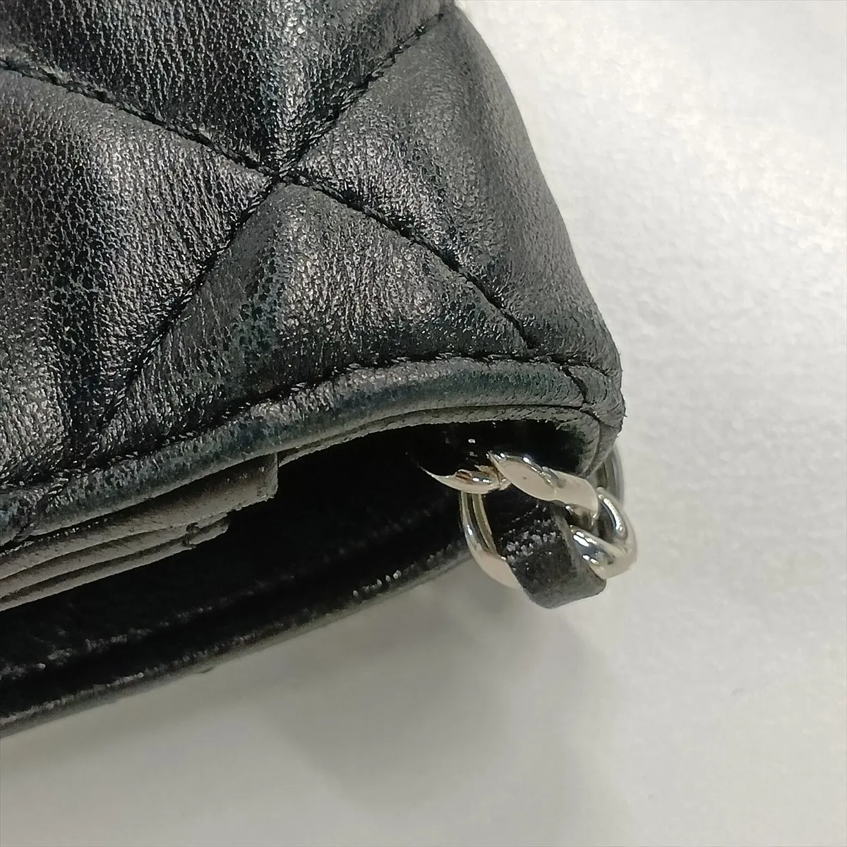 Matelassé Lambskin Chain Wallet, Black, Silver Hardware, 15432509, Serial Number 15 — view 13