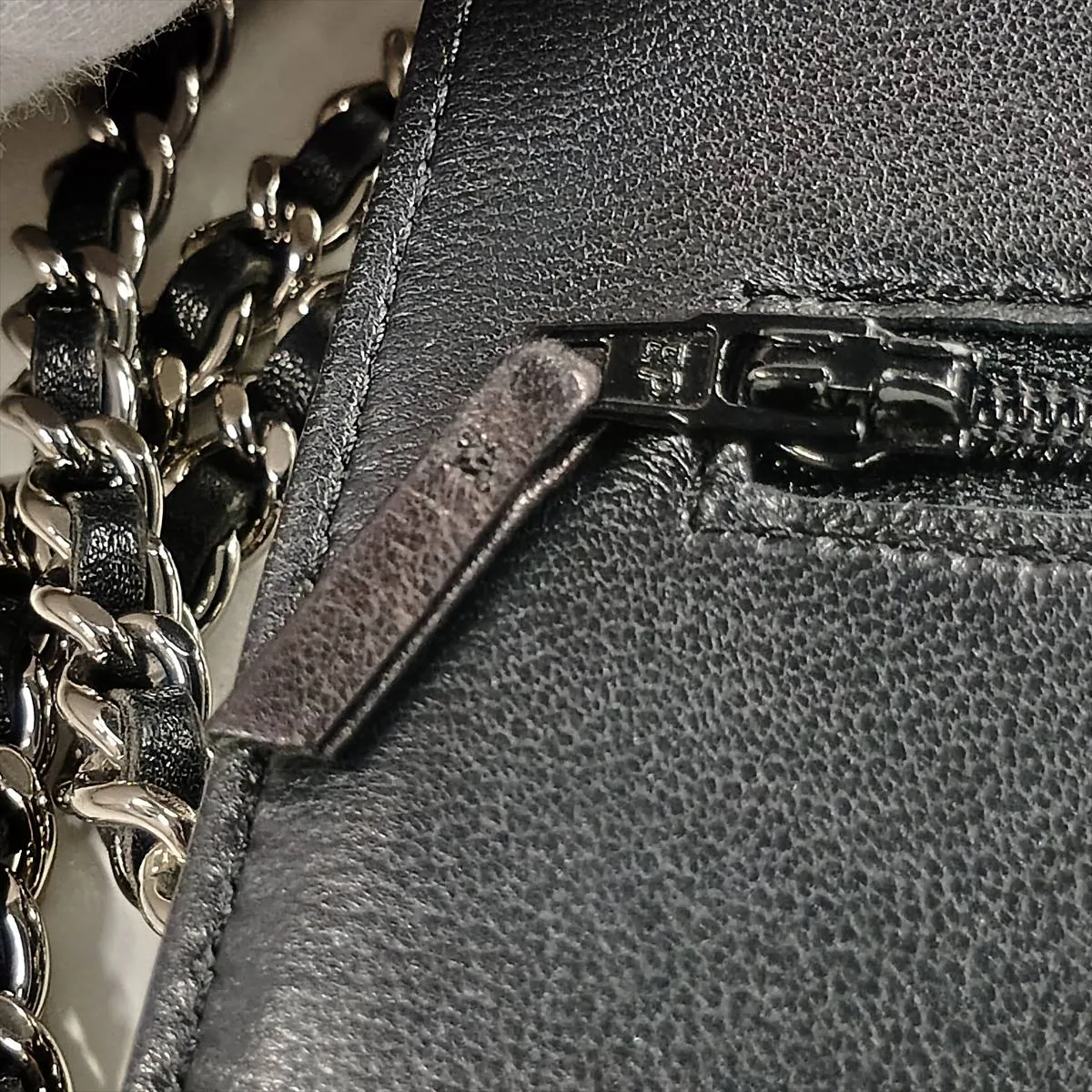 Matelassé Lambskin Chain Wallet, Black, Silver Hardware, 15432509, Serial Number 15 — view 15