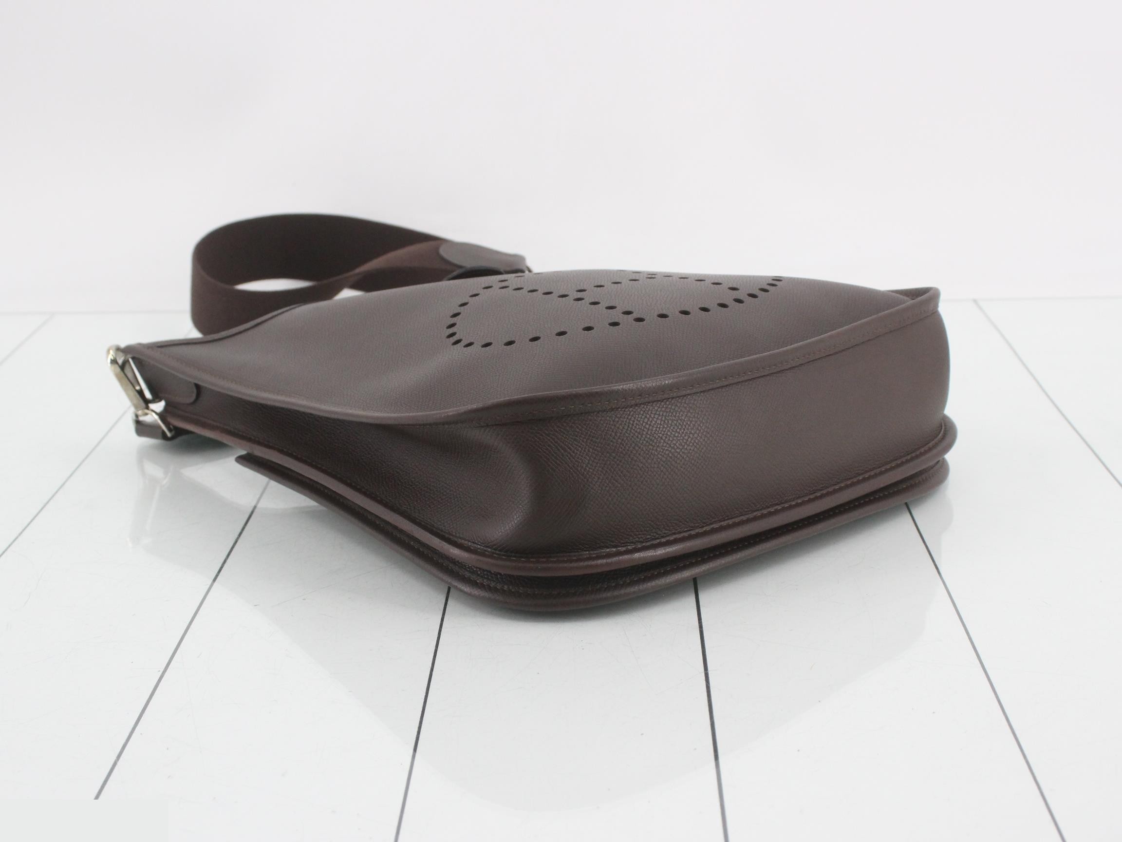 Evelyn 2 Shoulder Bag PM, Veau Epsom Leather, Chocolate — view 5