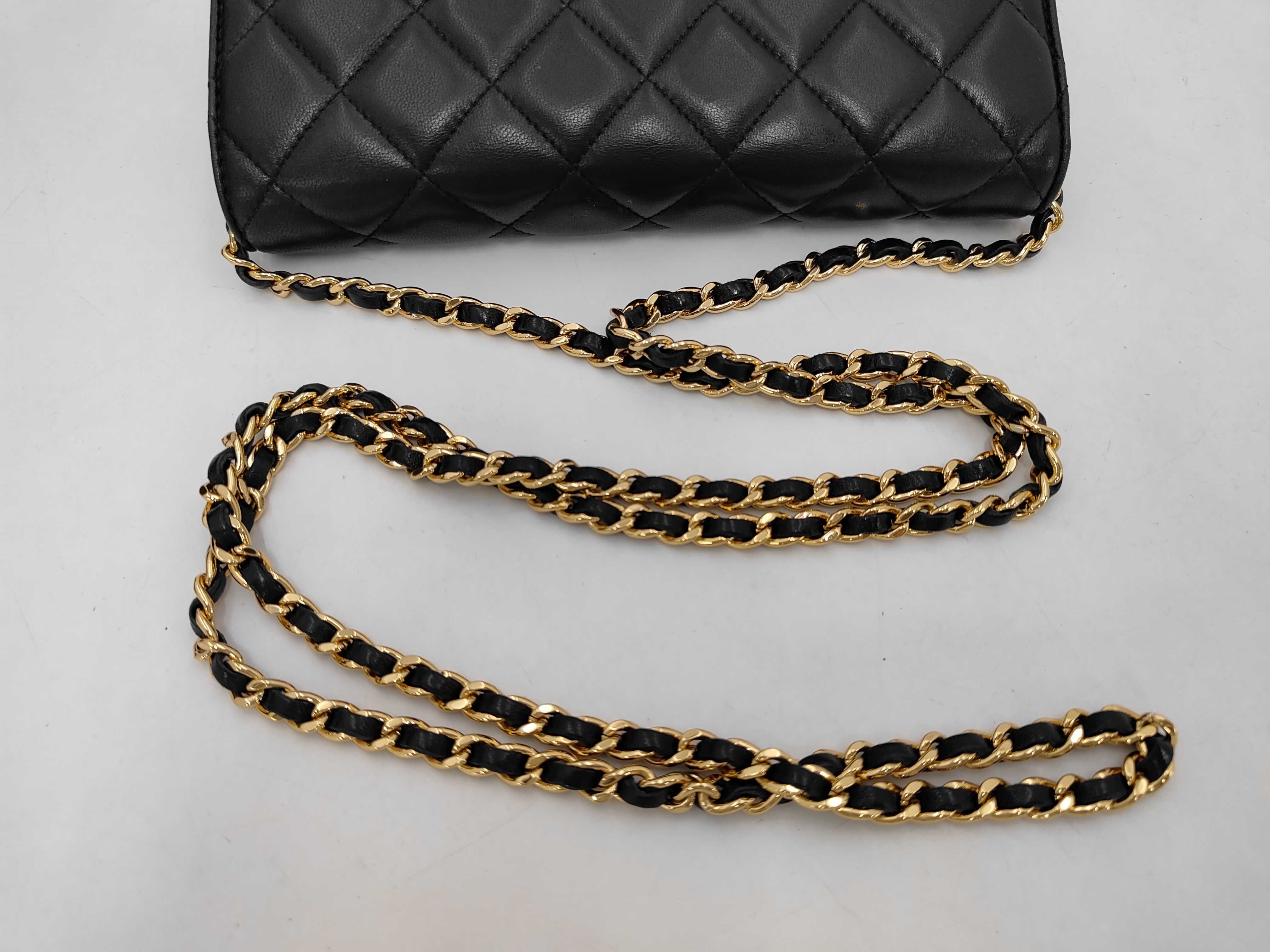 Matelassé Chain Wallet, Lambskin, Black, Gold Hardware, Shoulder Bag — view 9