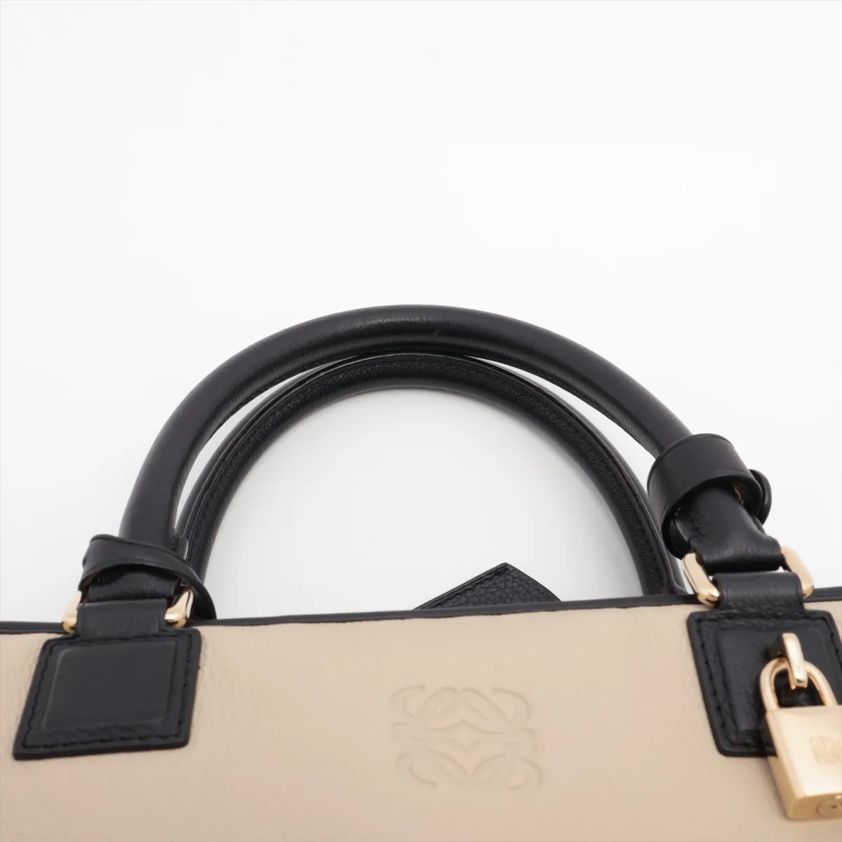 Amazona 36 Leather Handbag Black x Beige — view 6