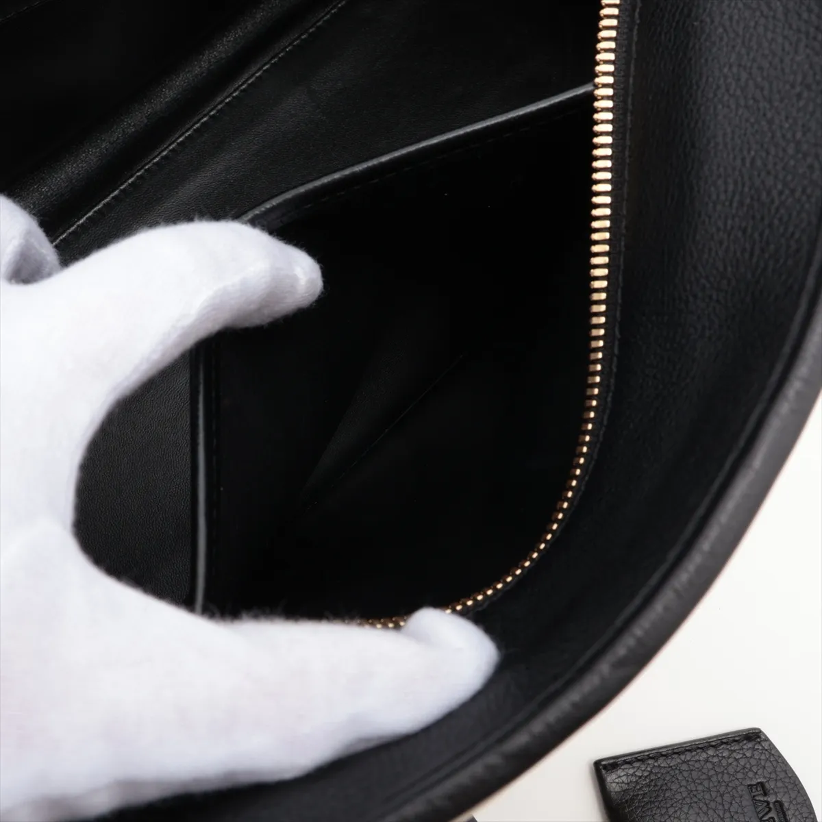 Amazona 36 Leather Handbag Black x Beige — view 9