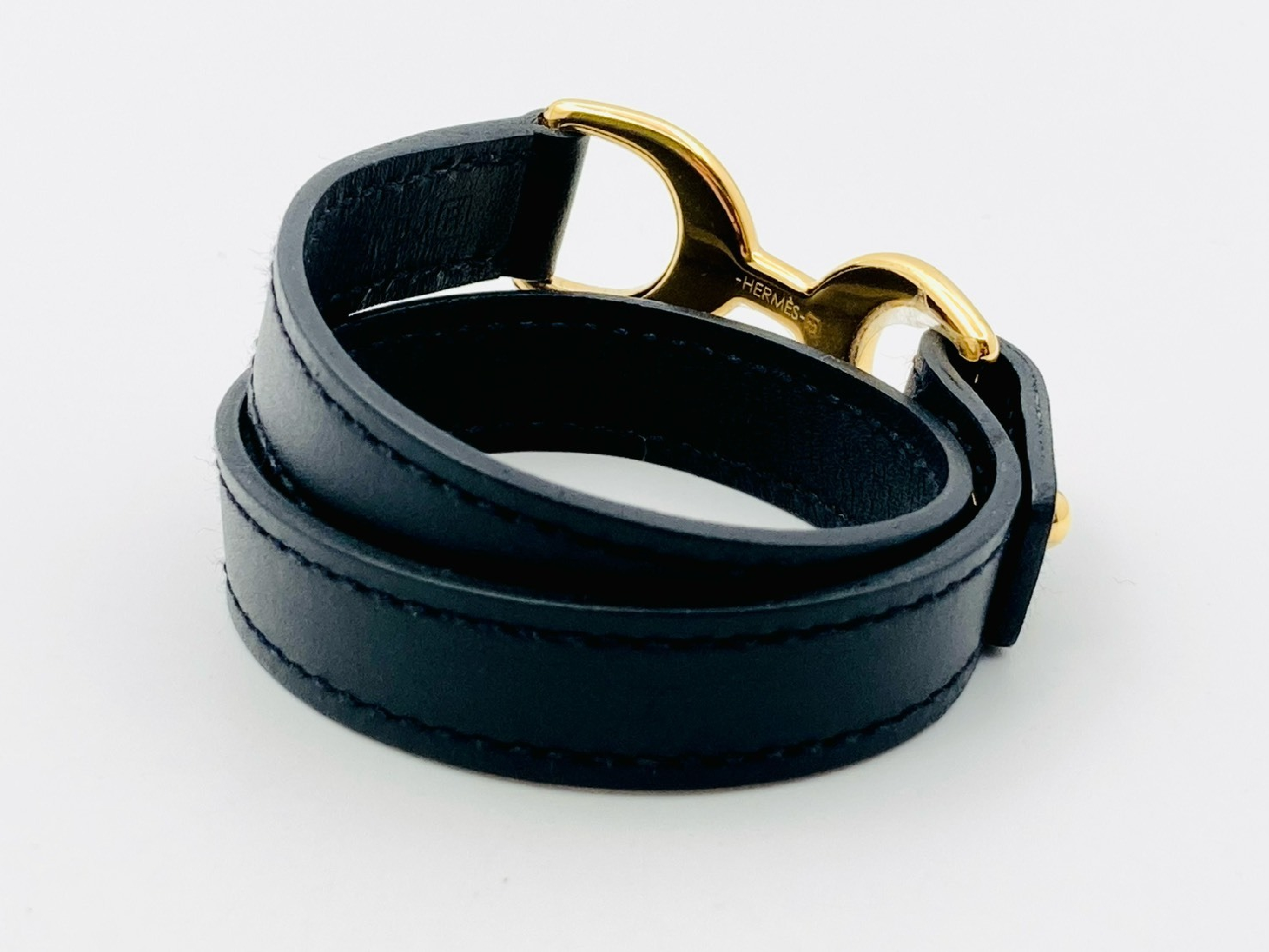 Pavin Double Leather Bracelet, R stamp, XS size, Black x Gold. (Bracelet/Bangle) — view 2