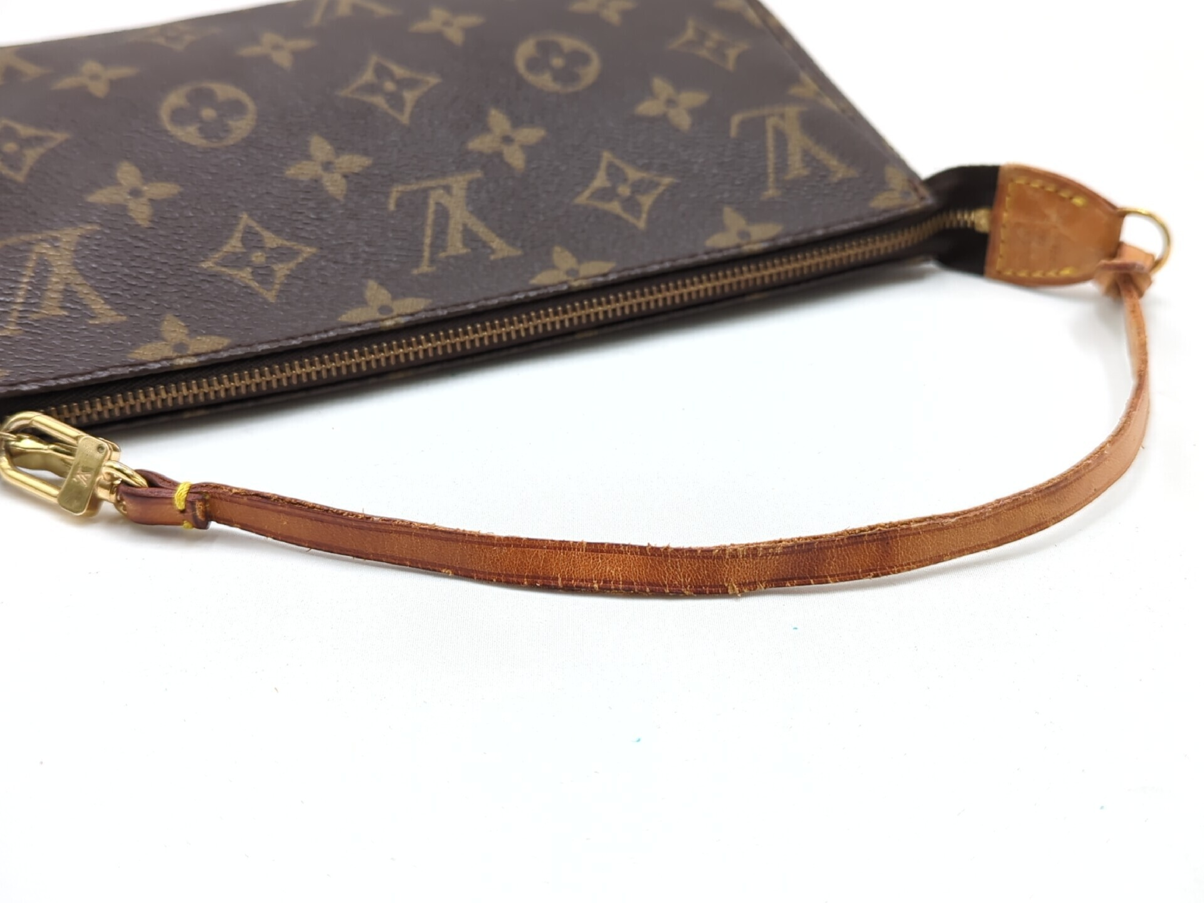 M40712 Monogram Pochette Accessoires Shoulder Bag — view 6