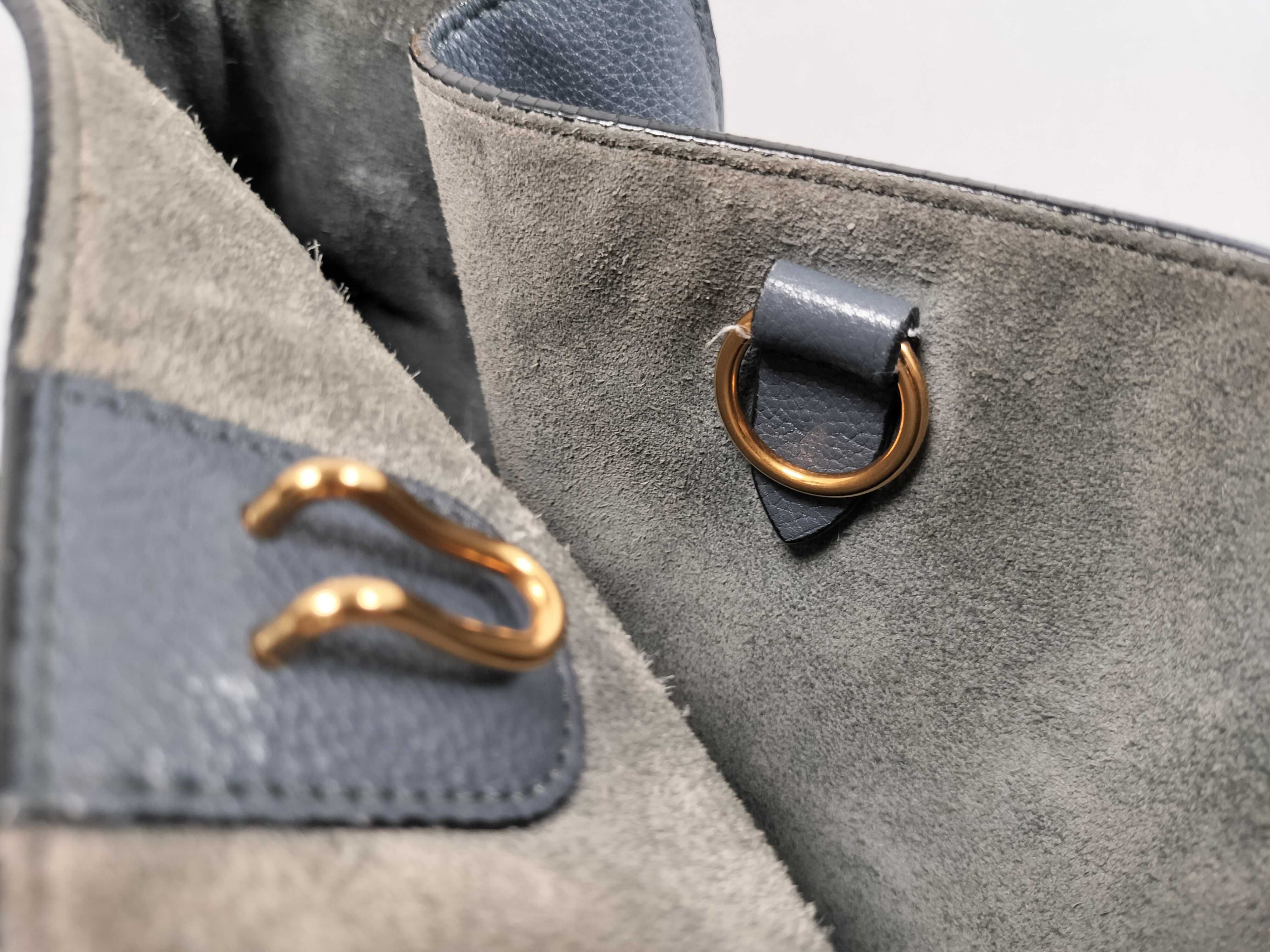 Sangle Bucket Leather Shoulder Bag Navy Shoulder Bag — view 12