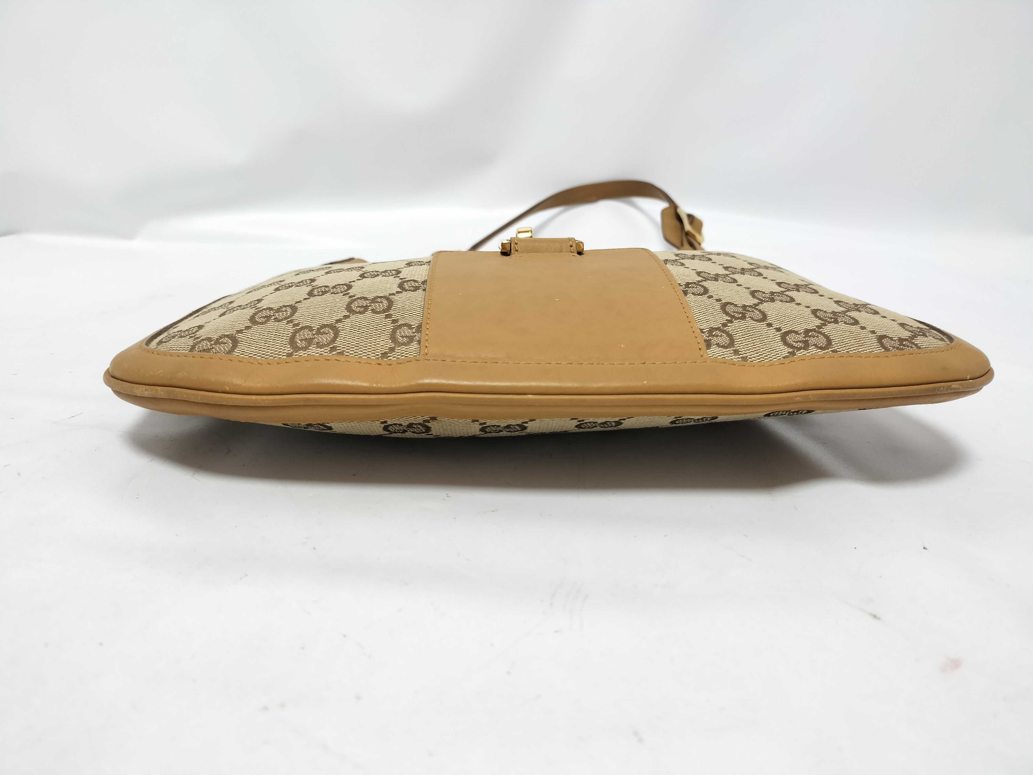 GG Canvas Gucci One-Shoulder Bag, Beige — view 5