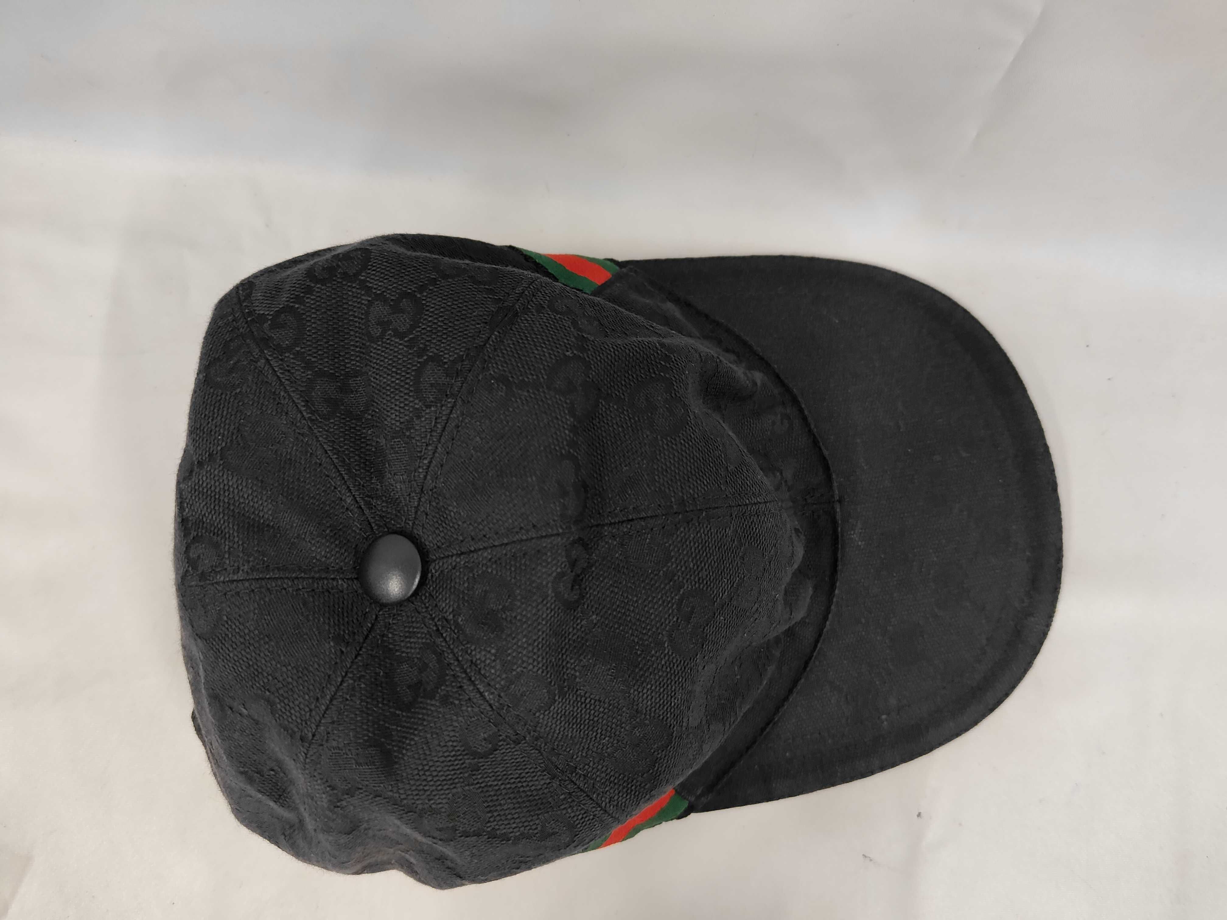 cap and other accessories — view 4