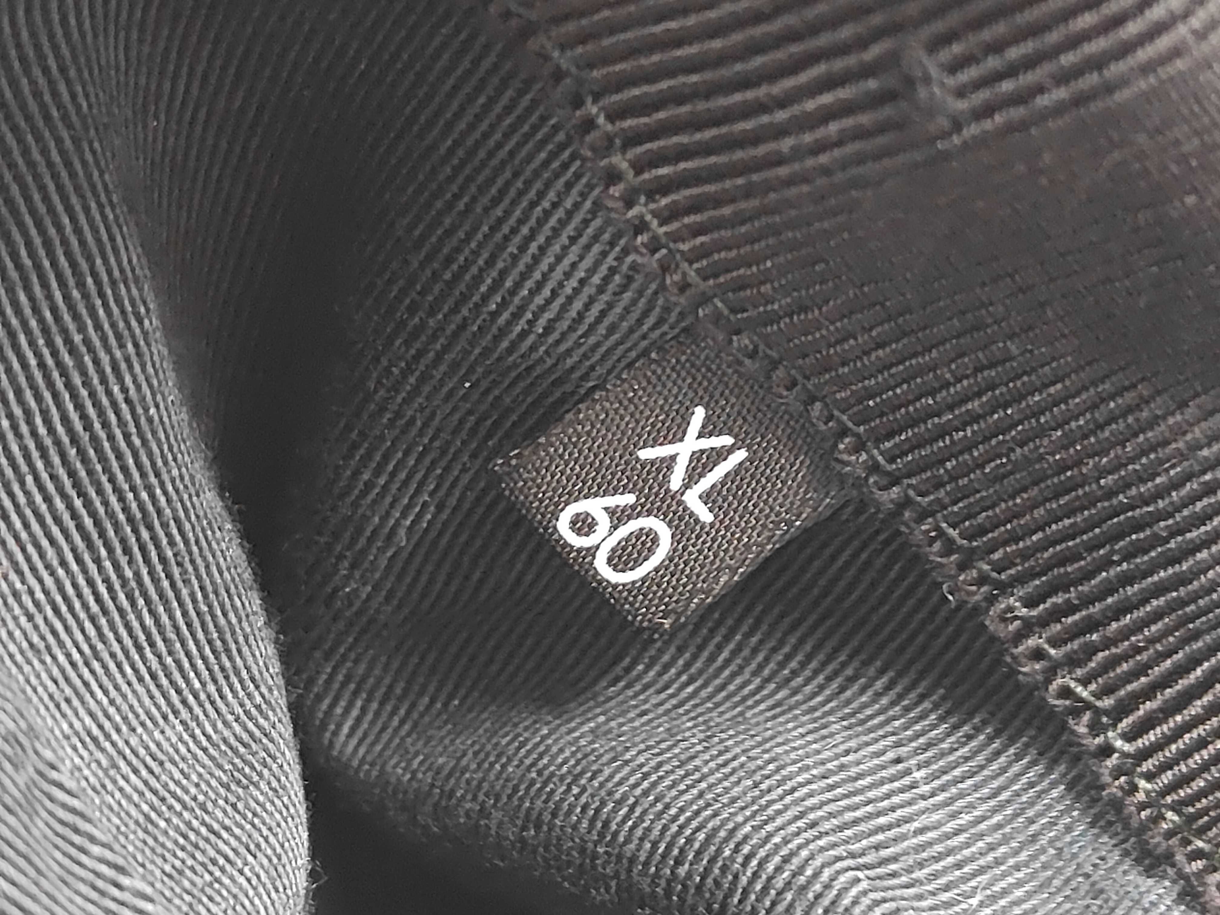 cap and other accessories — view 7