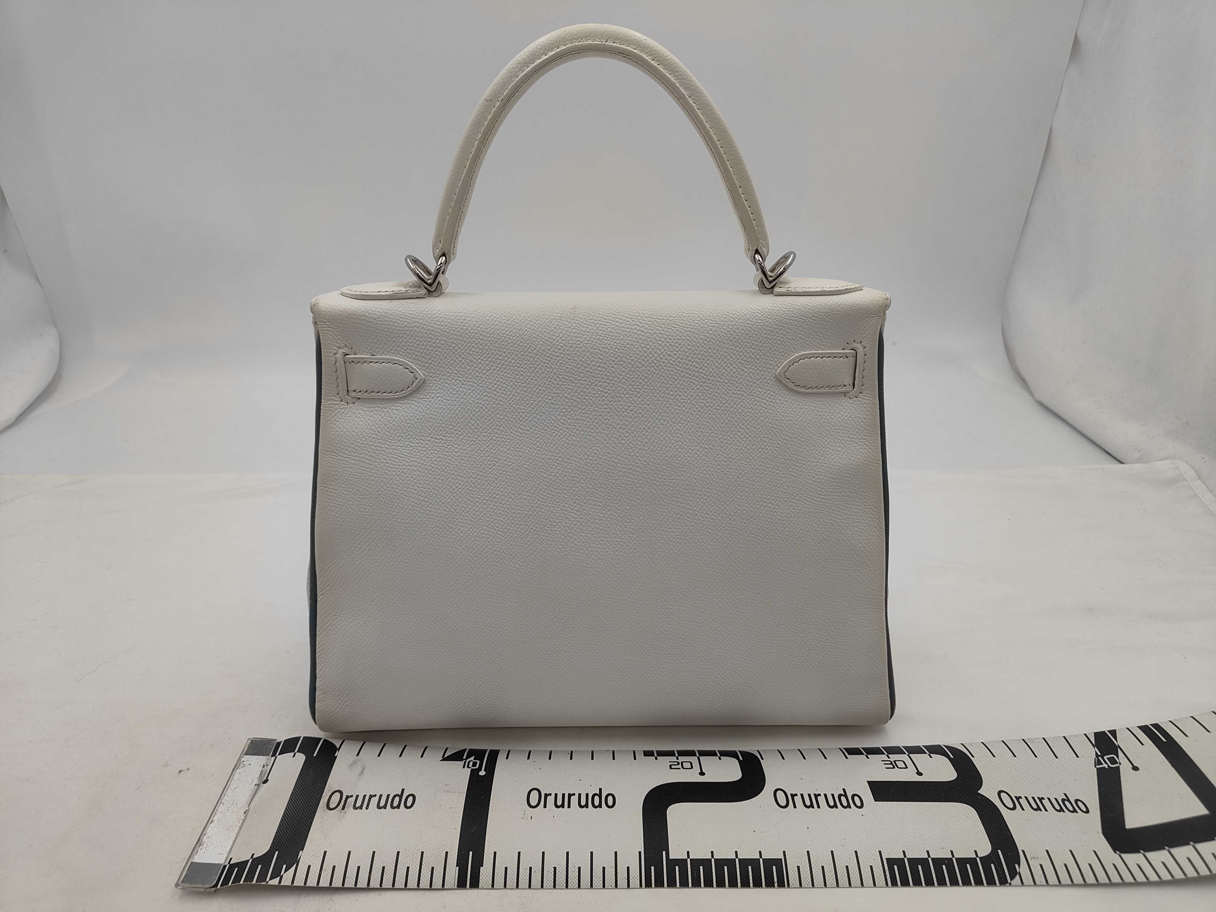Kelly 28 Epsom Leather, White x Turquoise, J Stamp, Handbag — view 2