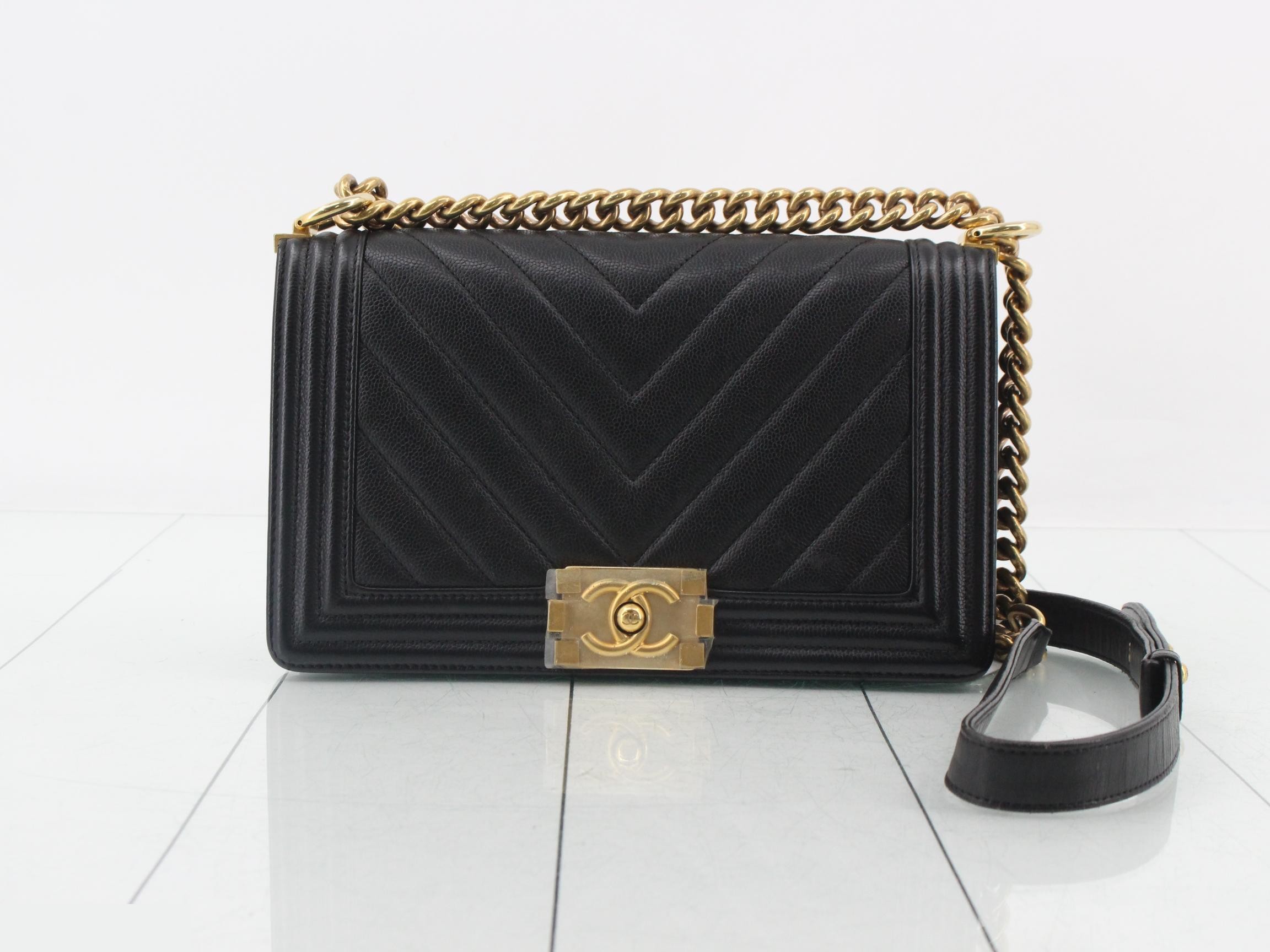 Boy Chanel grained calfskin shoulder bag, black