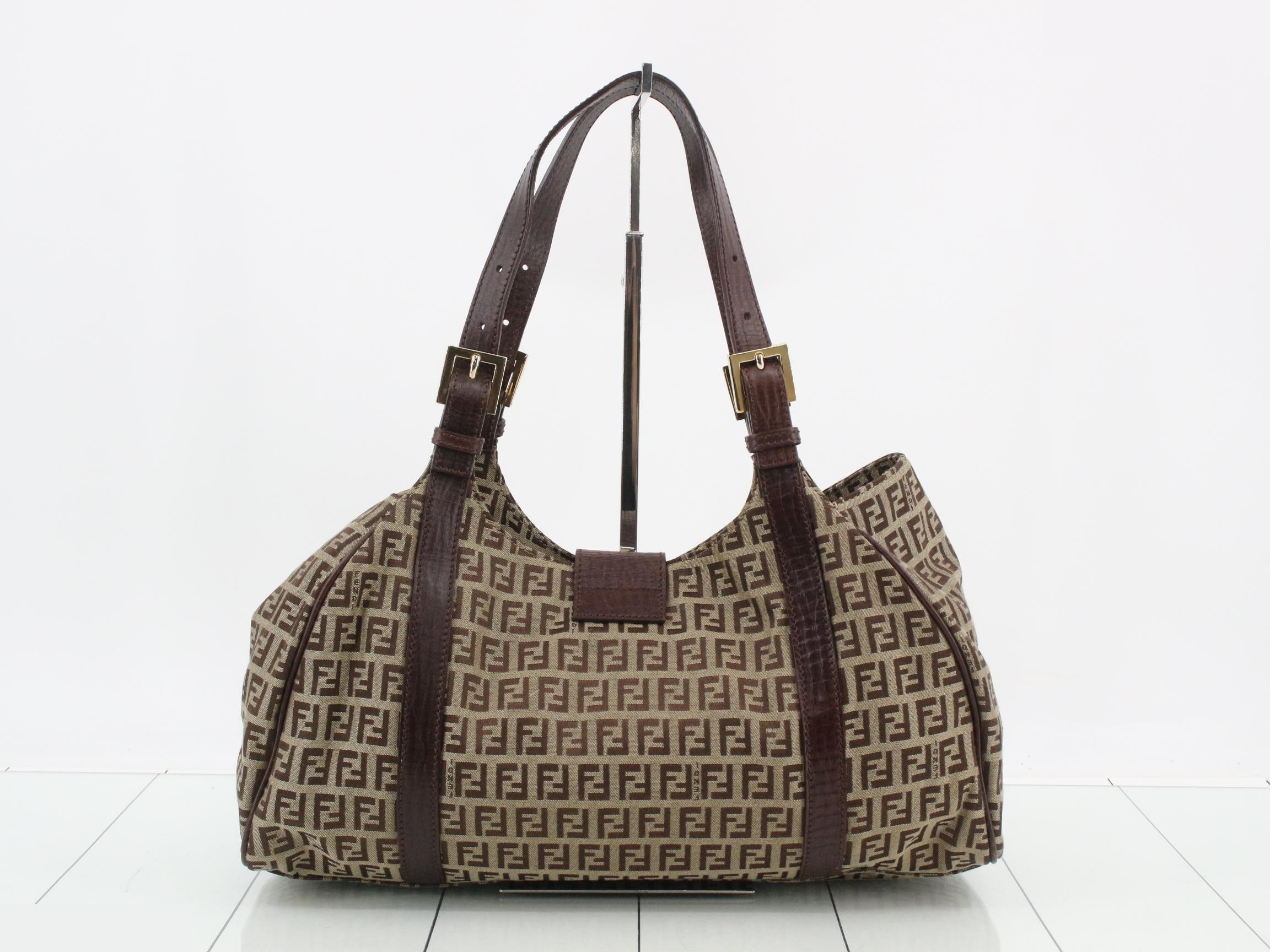 shoulder bag — view 2