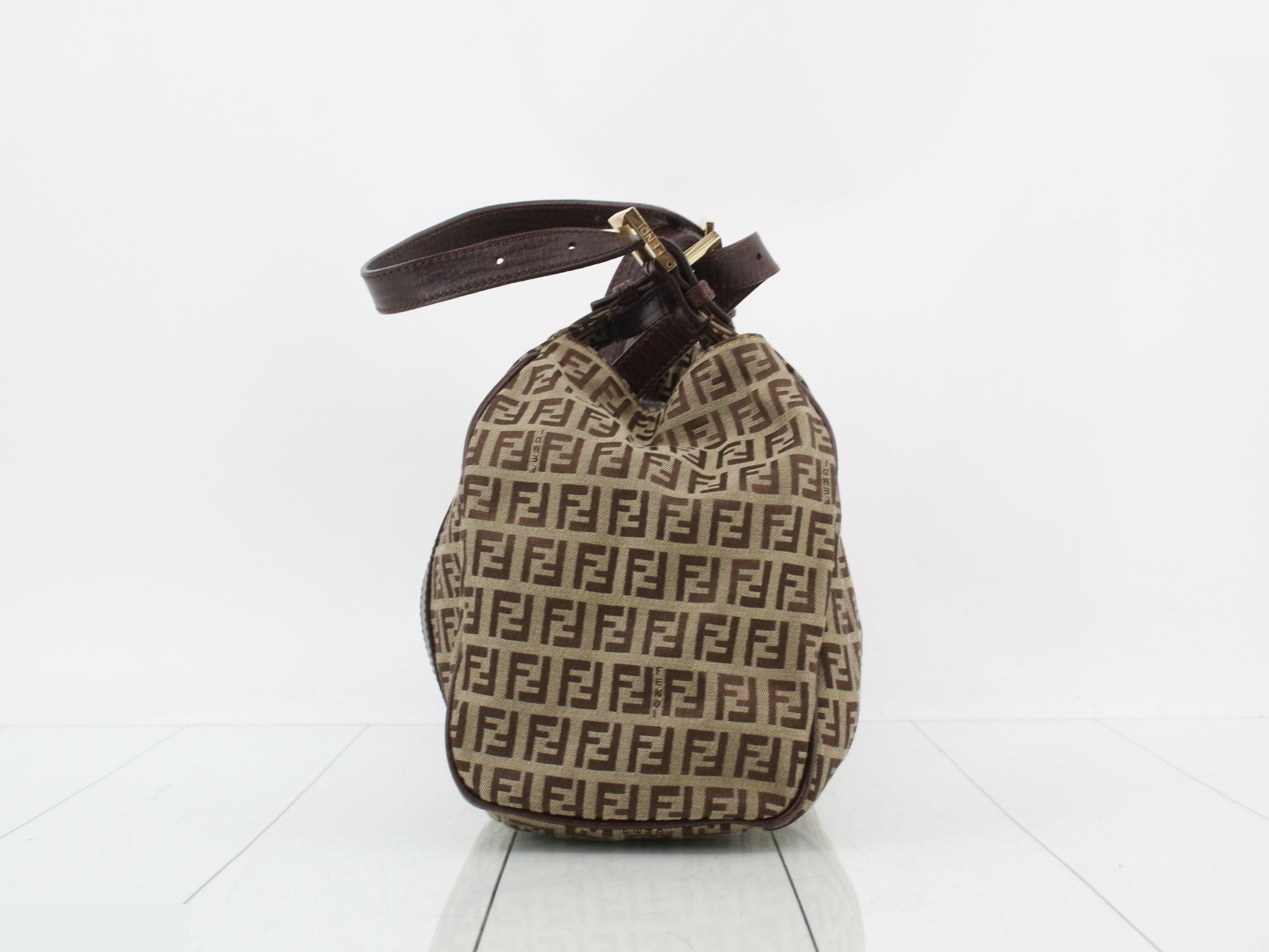 shoulder bag — view 3