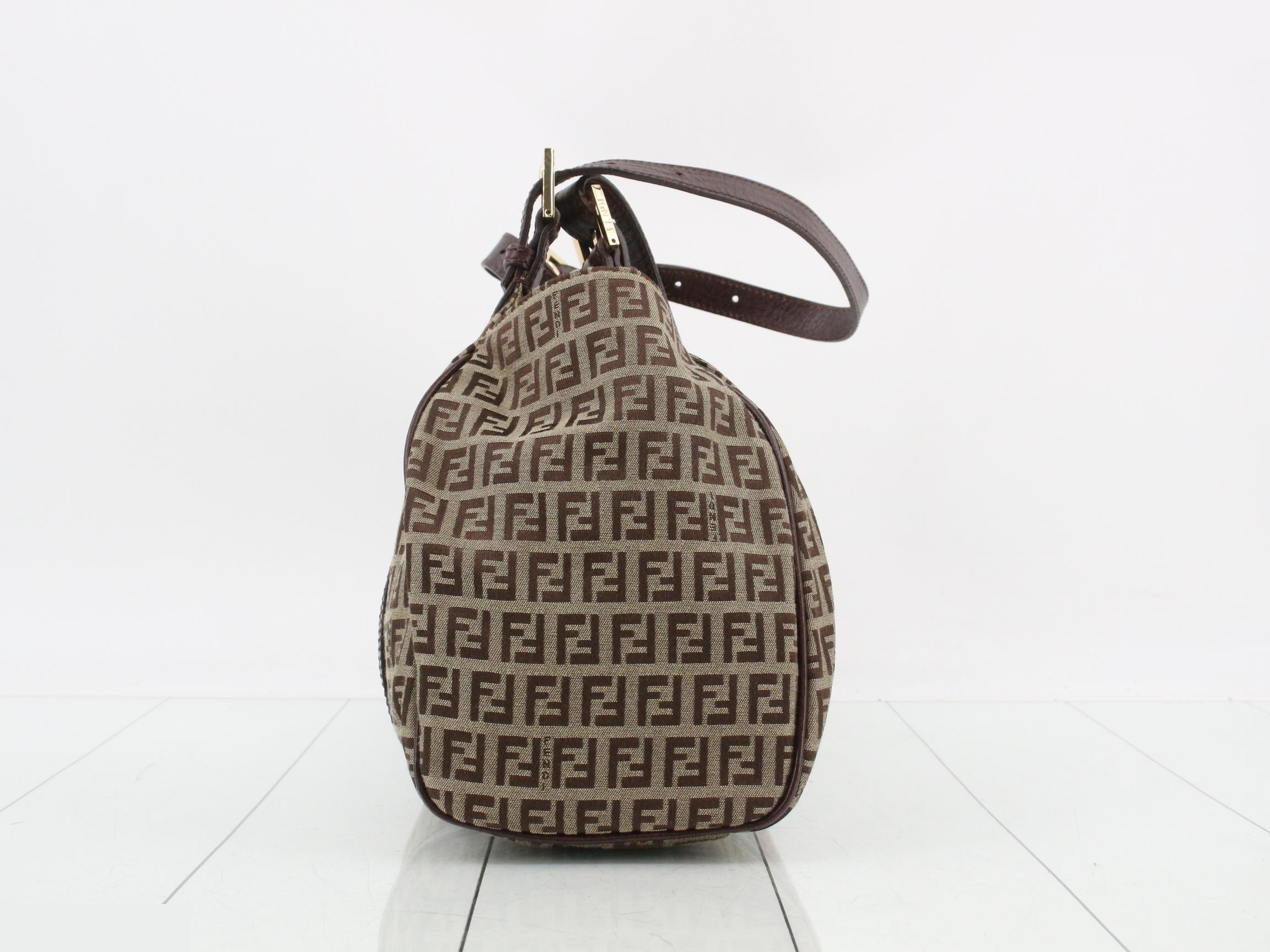 shoulder bag — view 4
