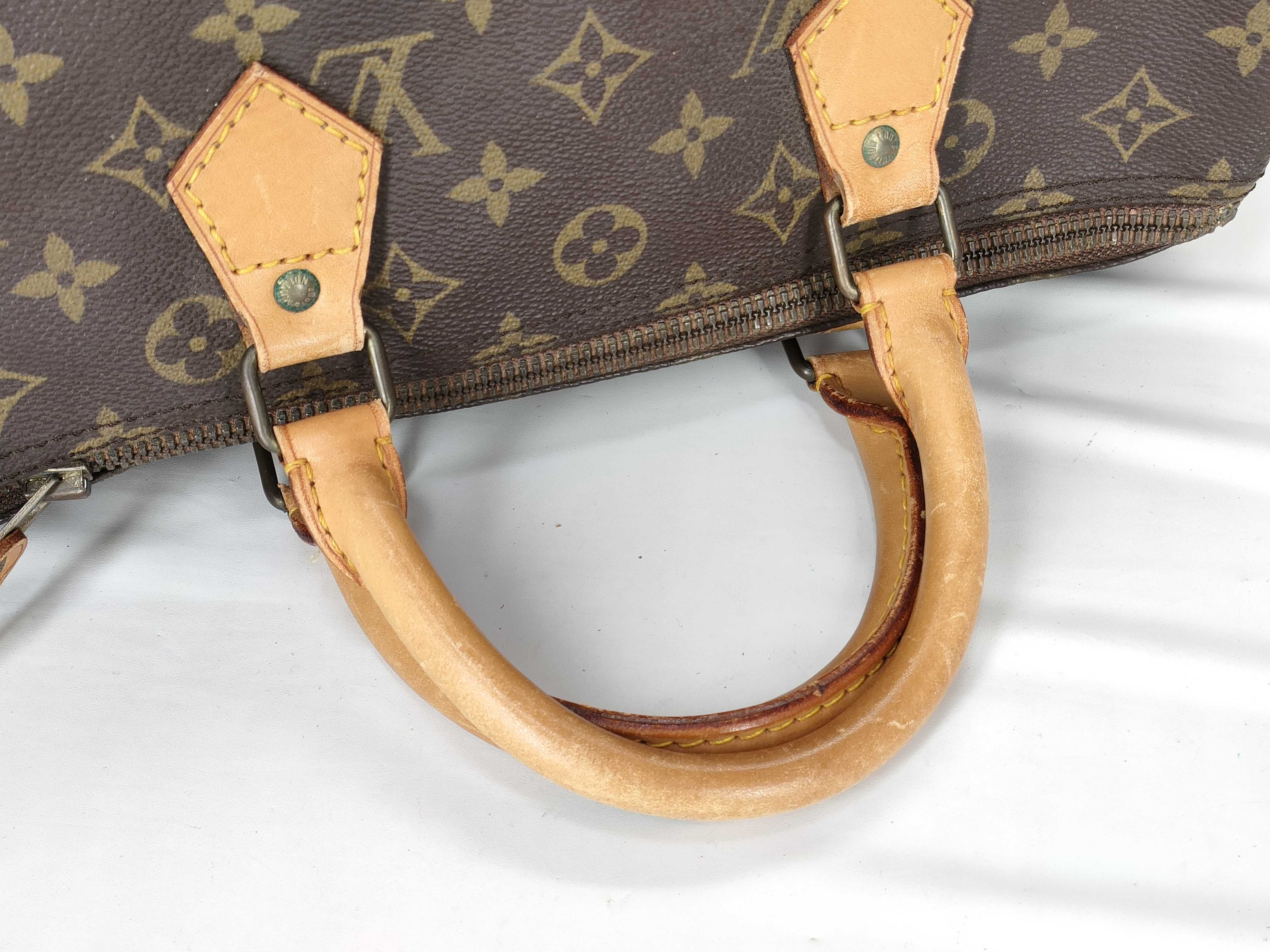 Monogram Louis Vuitton Speedy 30 Handbag — view 3