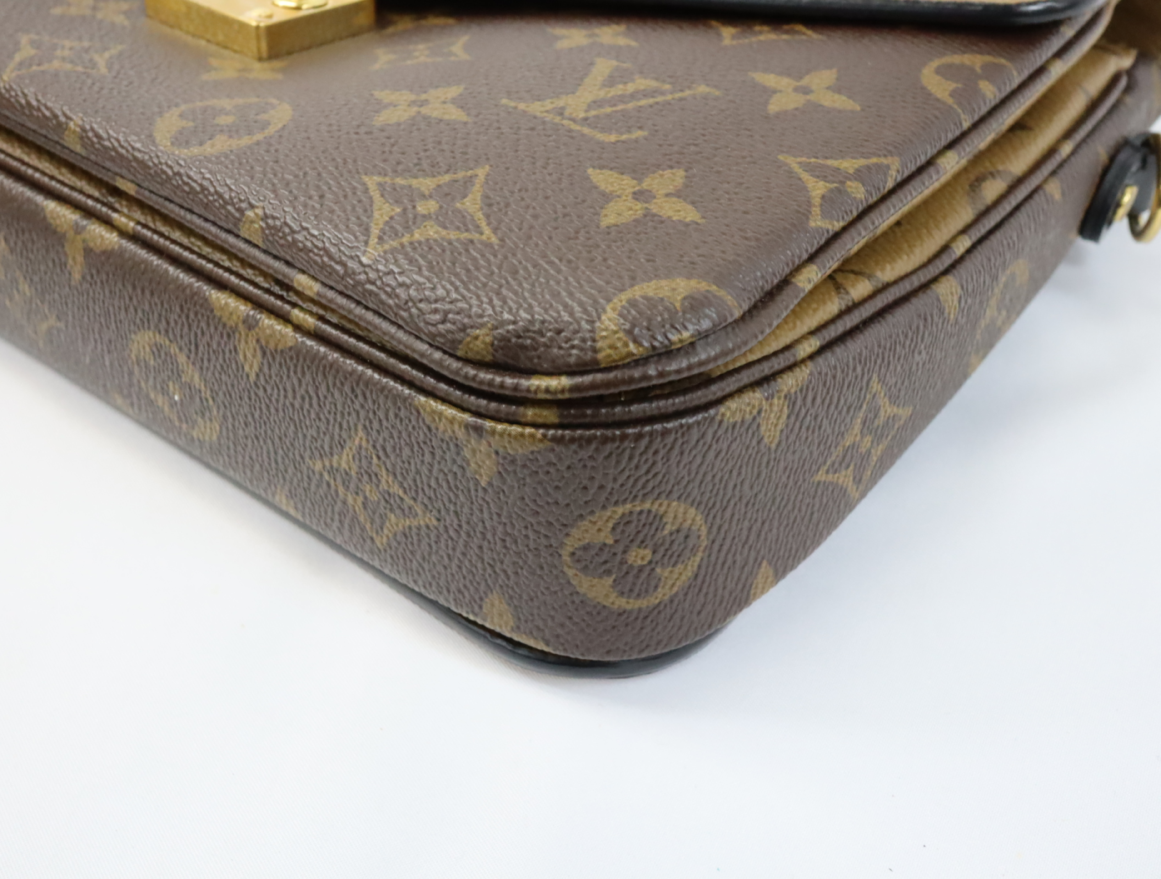 Monogram Reverse Pochette Metis MM M44876 Brown (RFID detected) Shoulder Bag — view 6