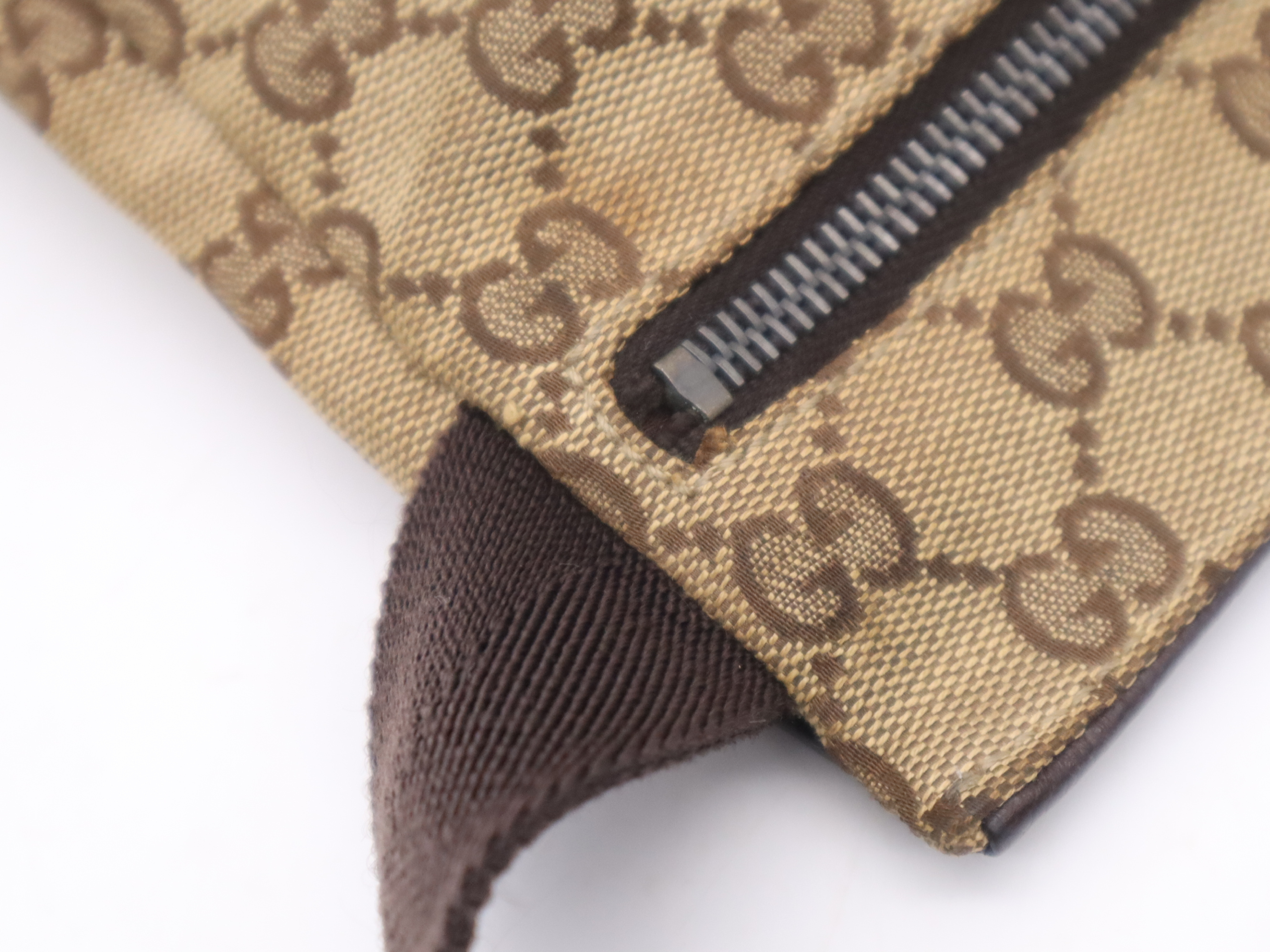28566 GG Canvas Waist Bag Beige Brown Silver Hardware Waist Bag — view 7
