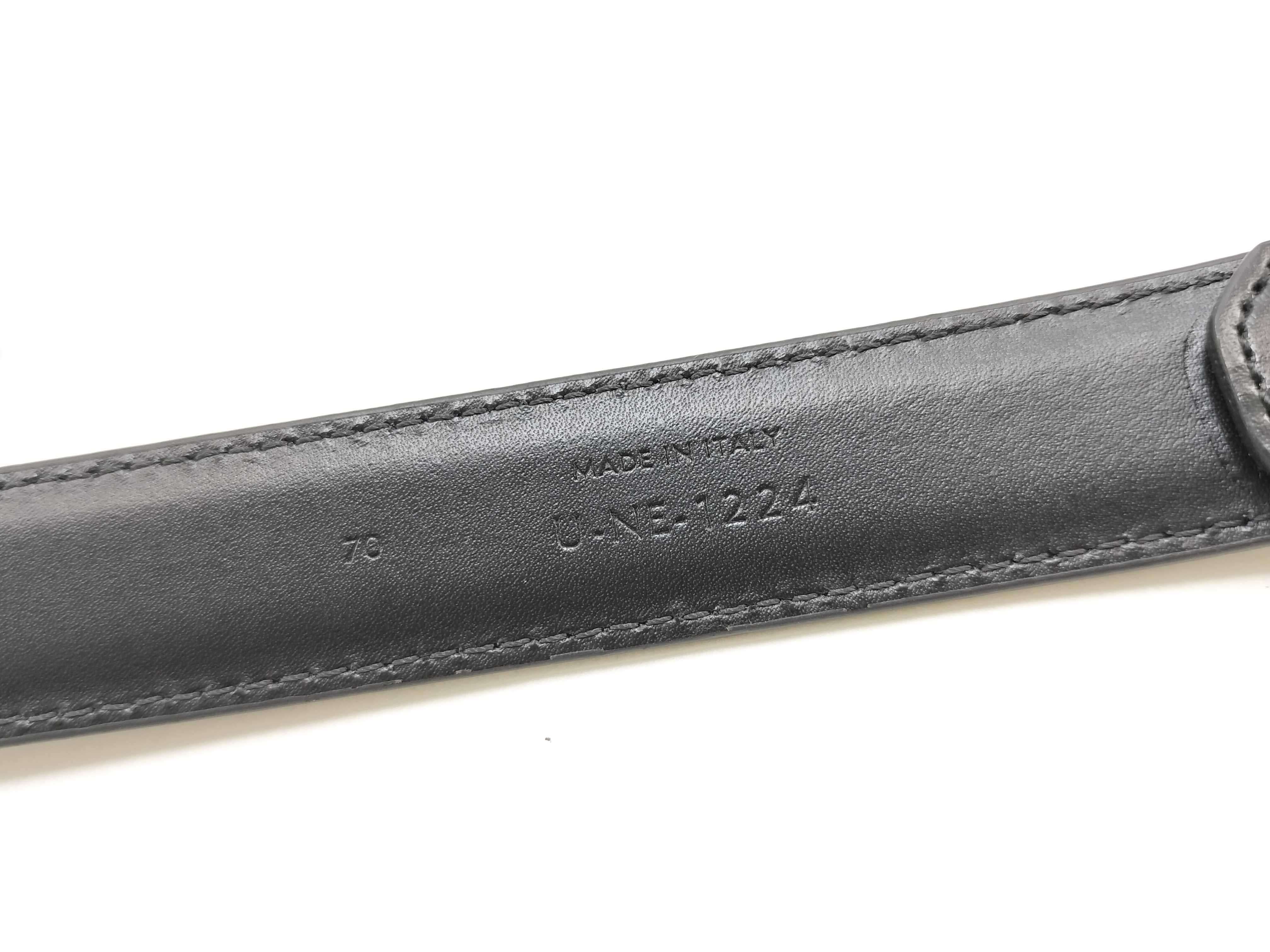 Medium Triomphe Belt 25mm Black Leather Gold Hardware Size: 70 Unused Belt — view 5
