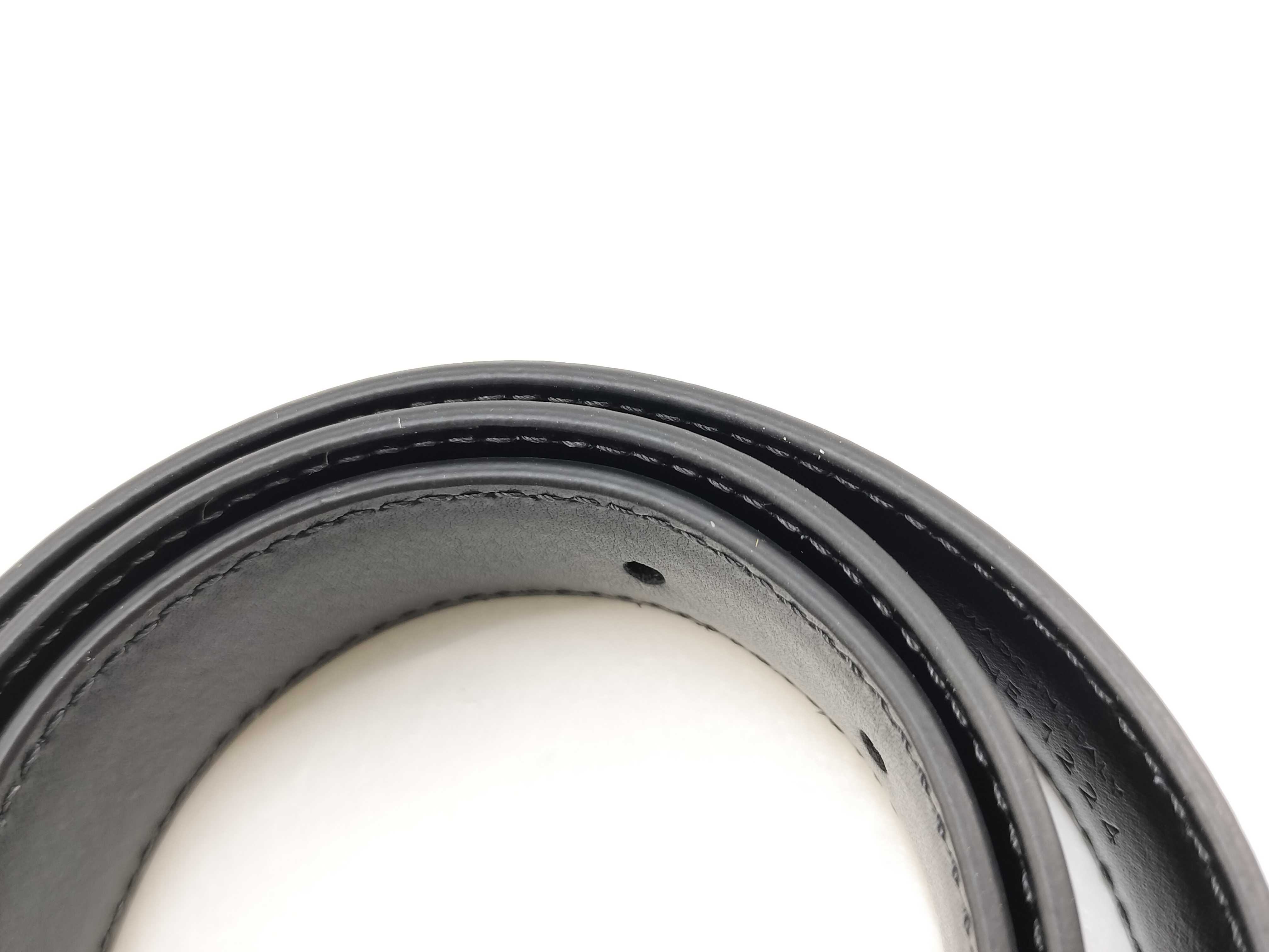 Medium Triomphe Belt 25mm Black Leather Gold Hardware Size: 70 Unused Belt — view 8