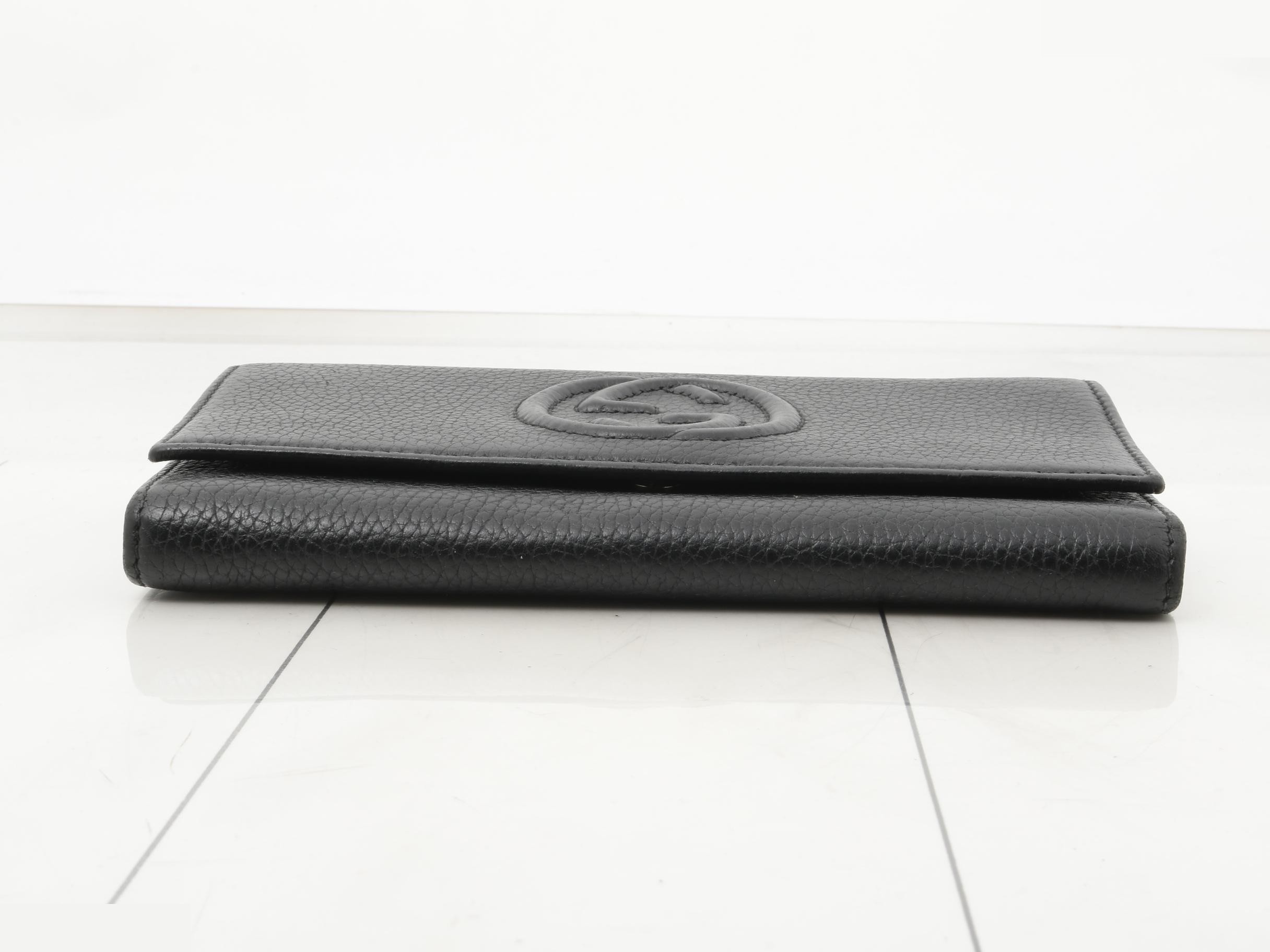wallet — view 3