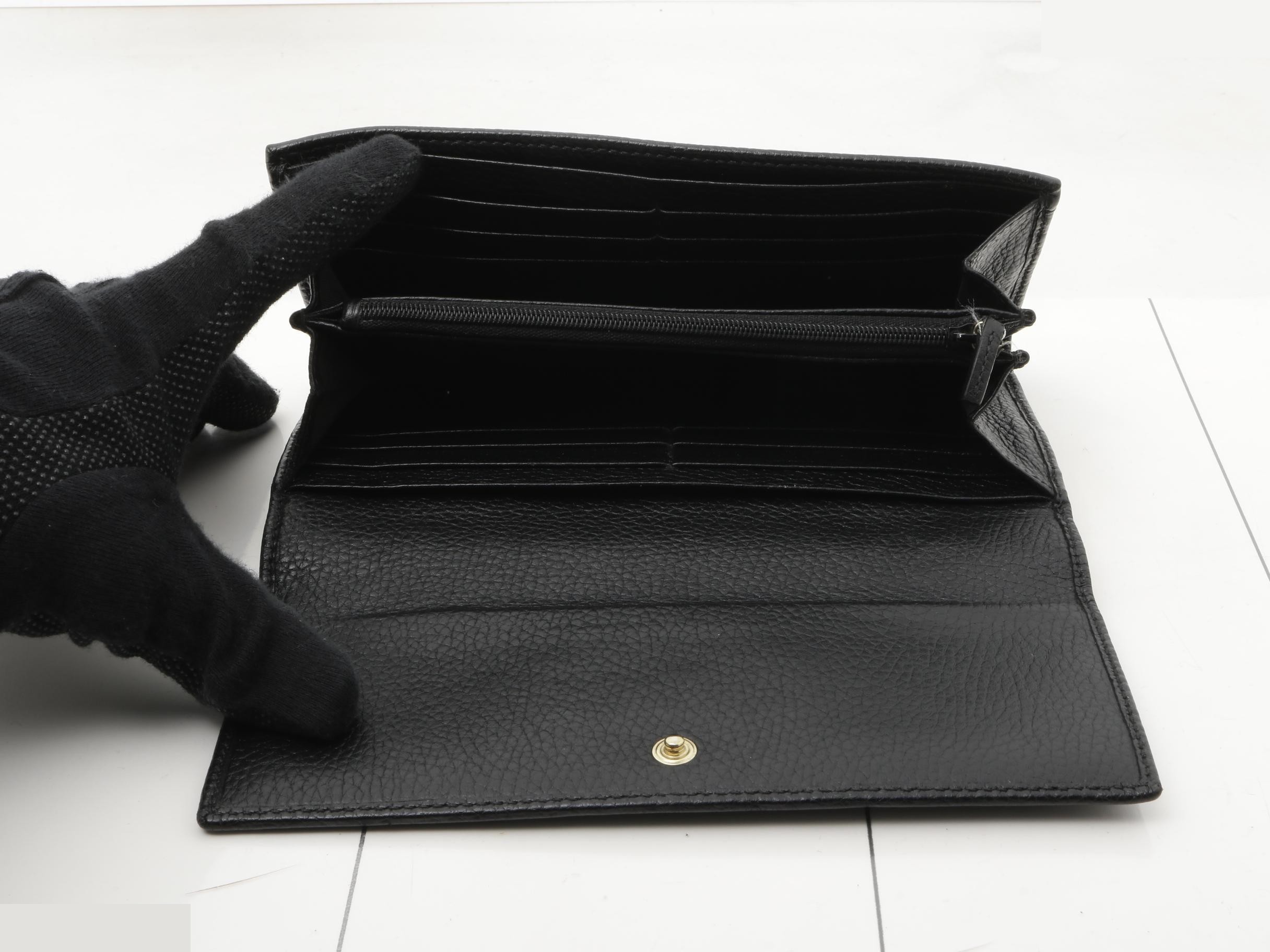 wallet — view 4