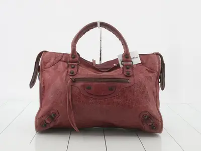 Classic handbag, red