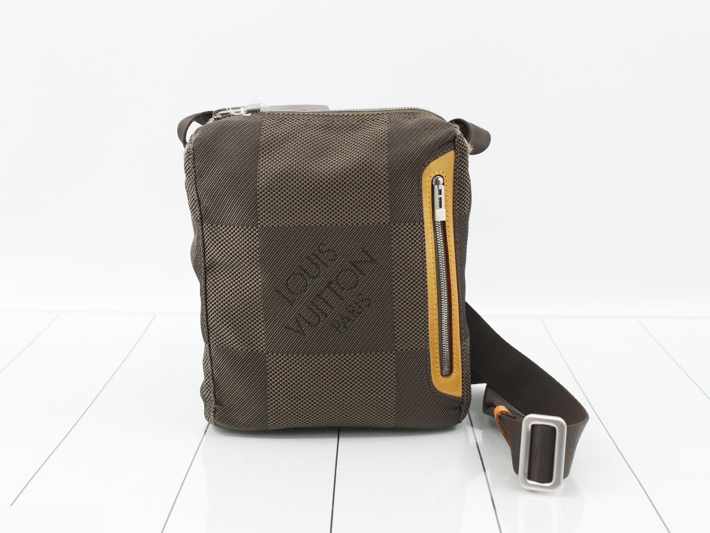 Shoulder bag