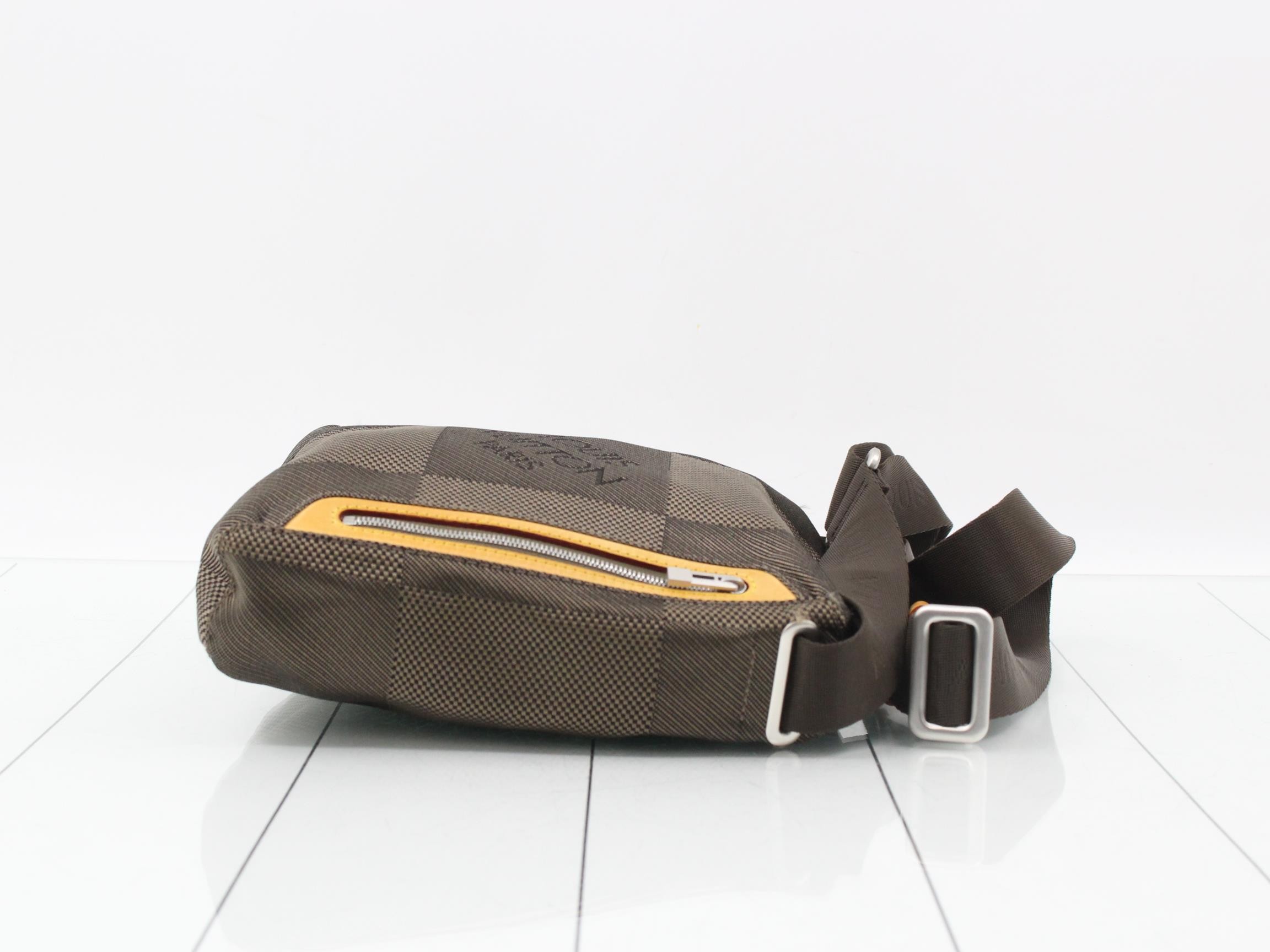 Shoulder bag — view 3