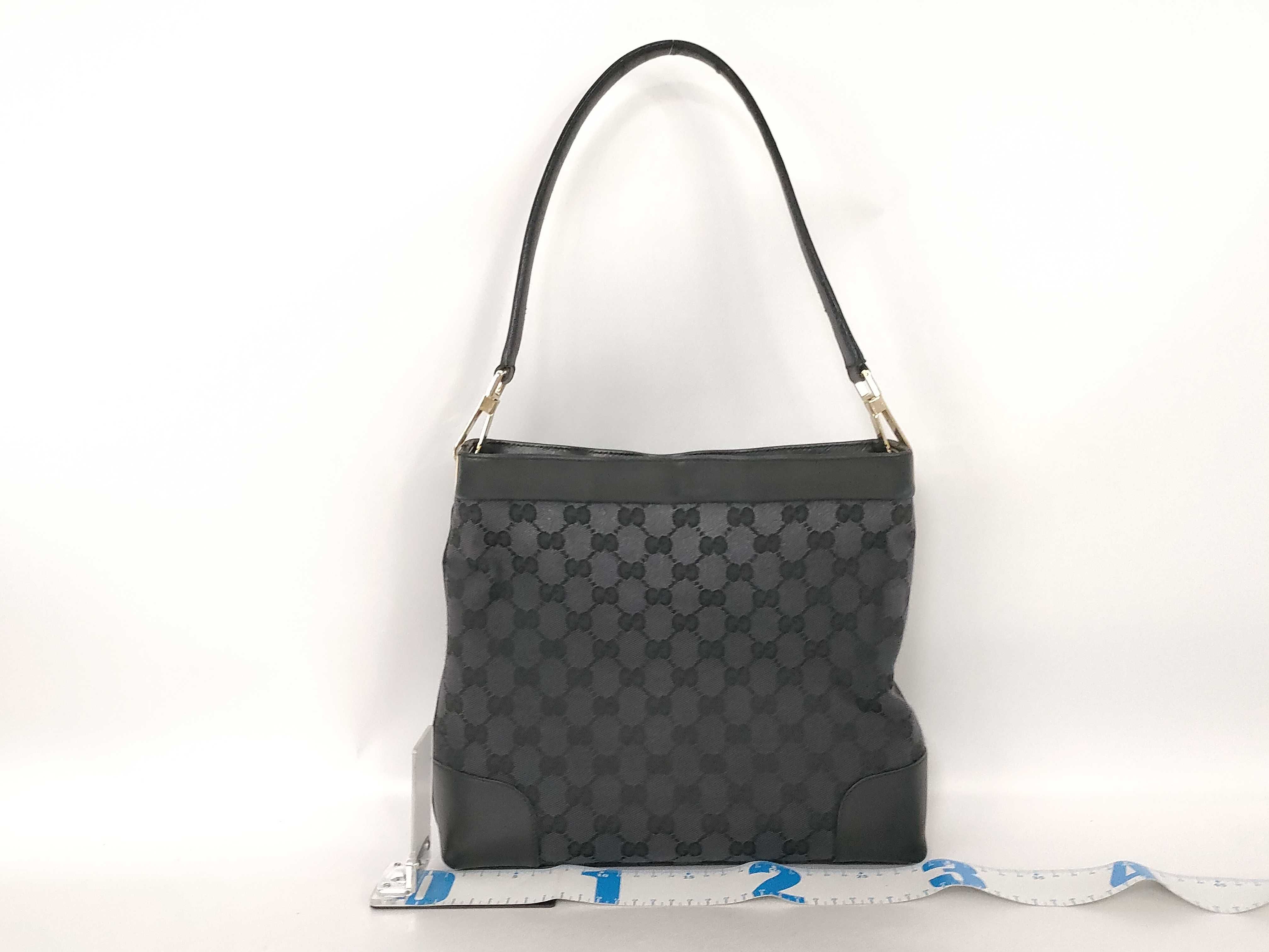 GG Canvas 200047 One-Shoulder GG Canvas Shoulder Bag — view 2
