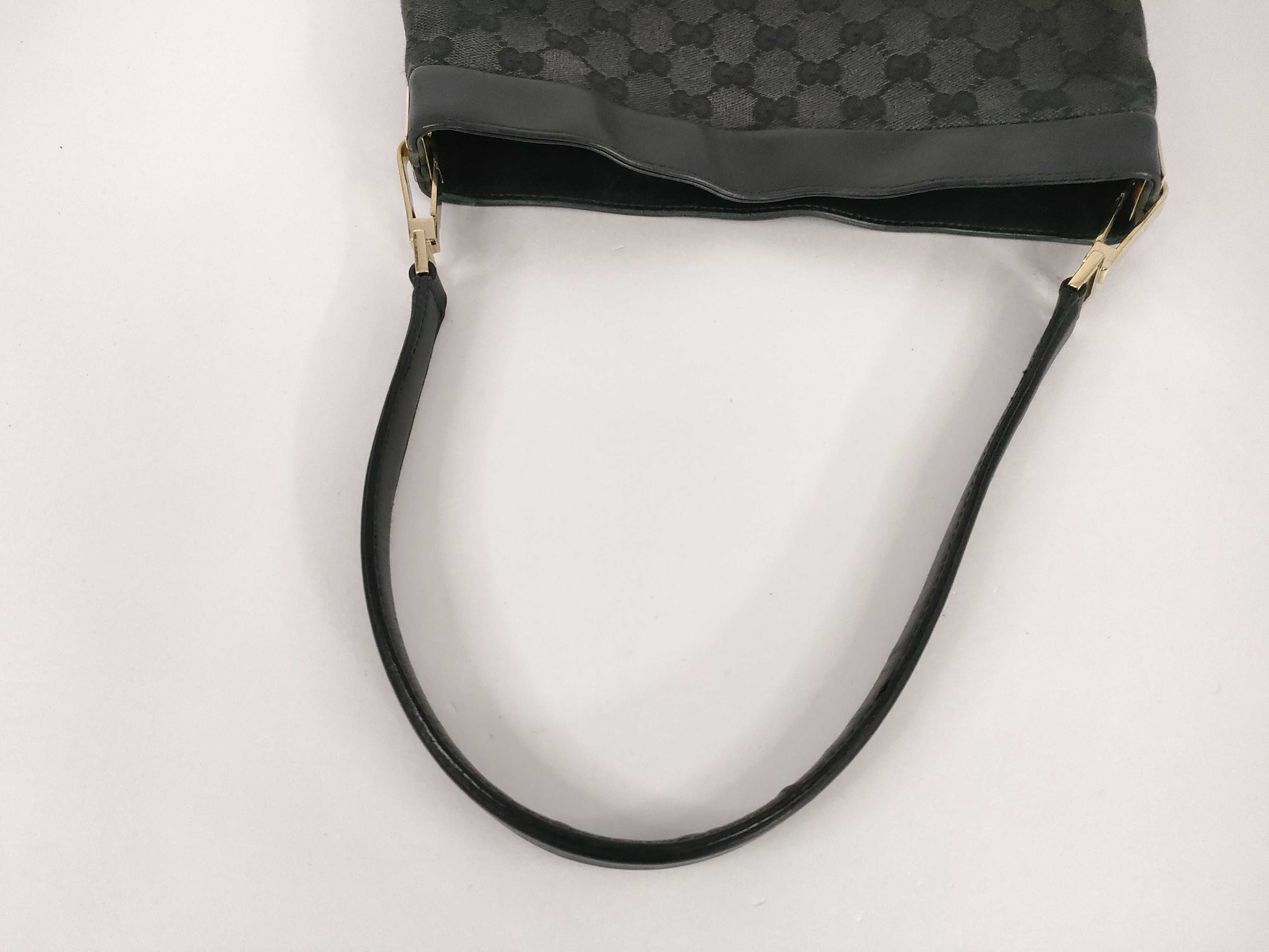 GG Canvas 200047 One-Shoulder GG Canvas Shoulder Bag — view 3
