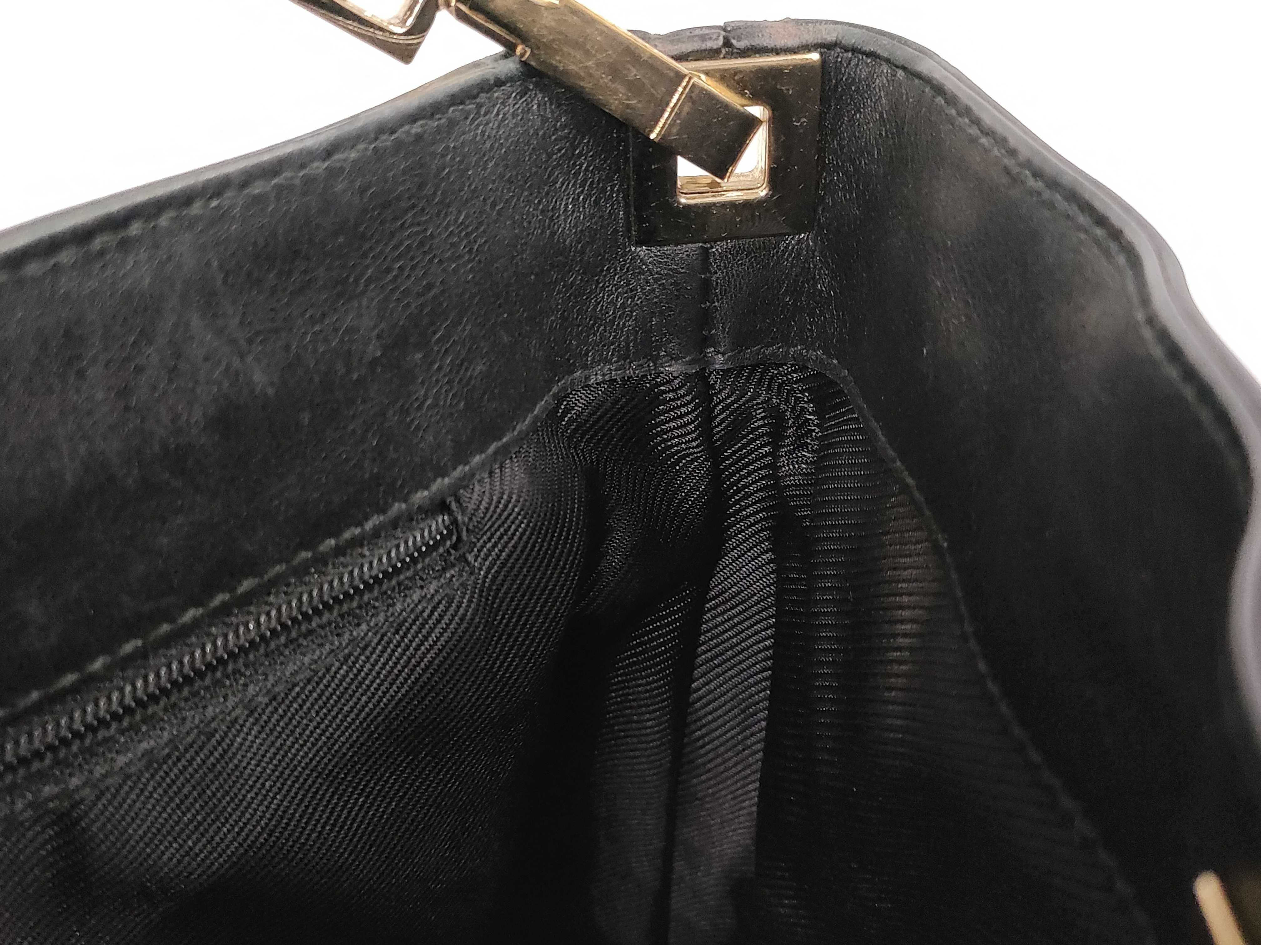 GG Canvas 200047 One-Shoulder GG Canvas Shoulder Bag — view 9