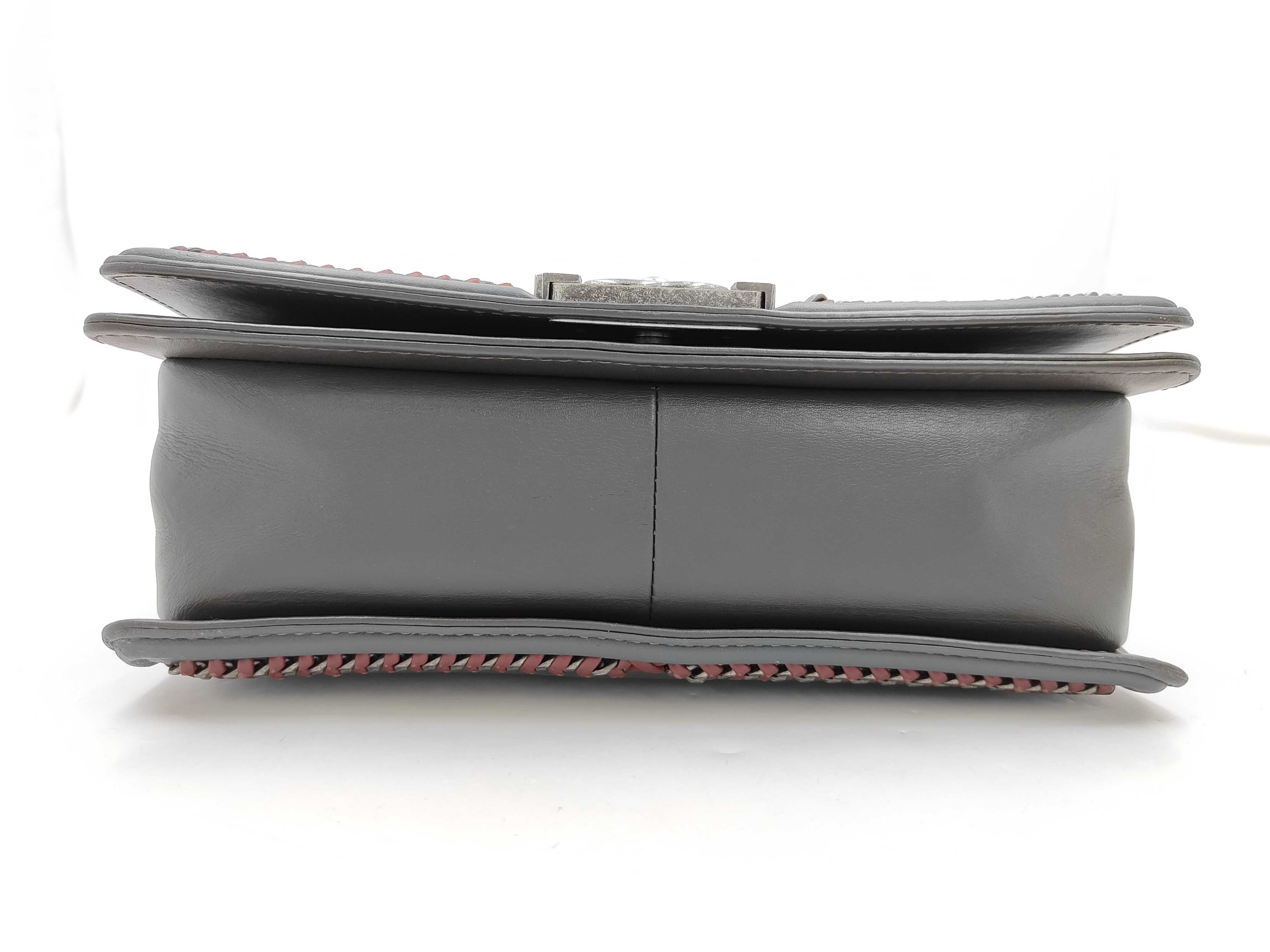 Boy Chanel gray shoulder bag — view 4