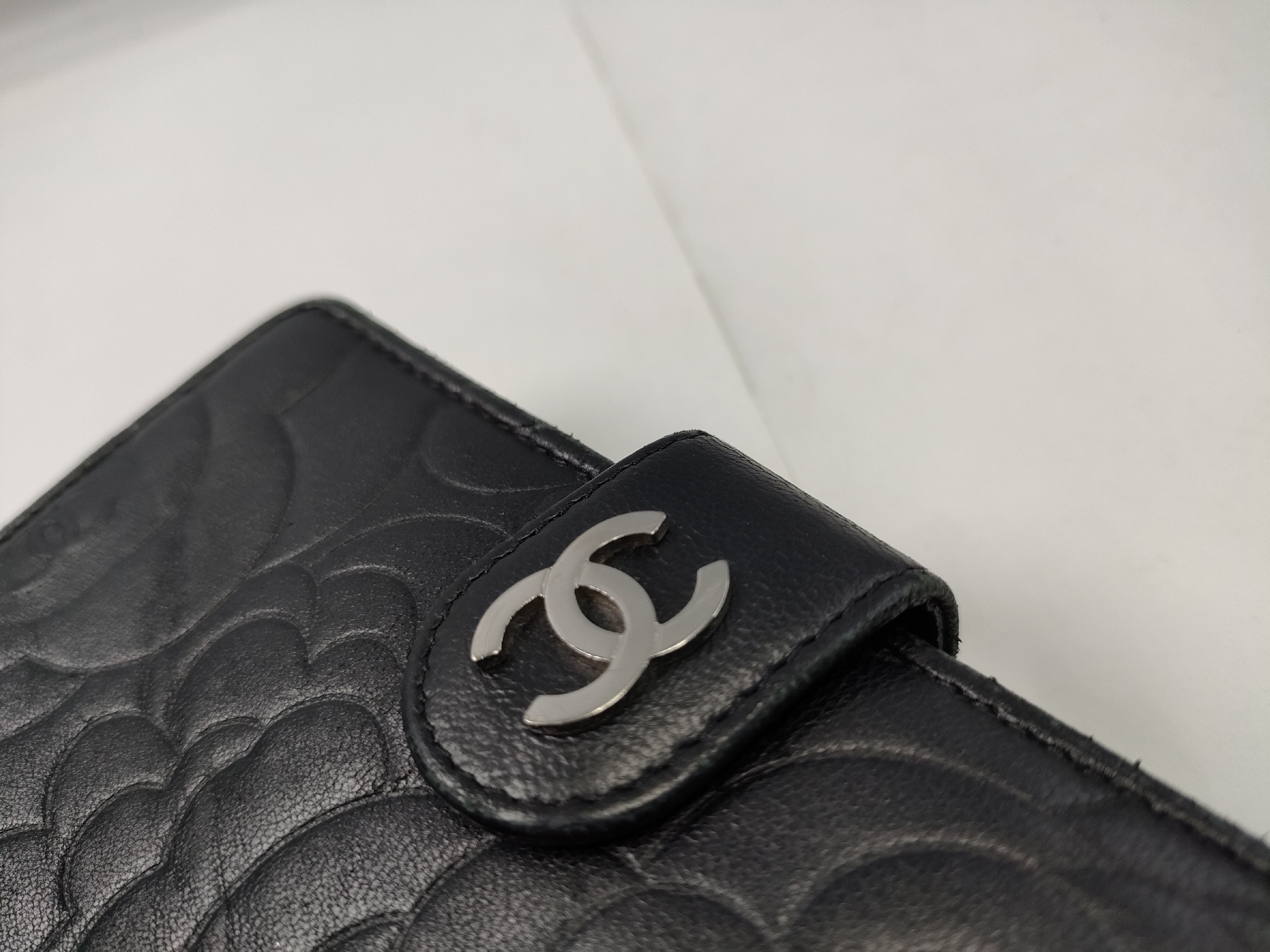 Black Lambskin Camellia Wallet (Serial Number 16) — view 8