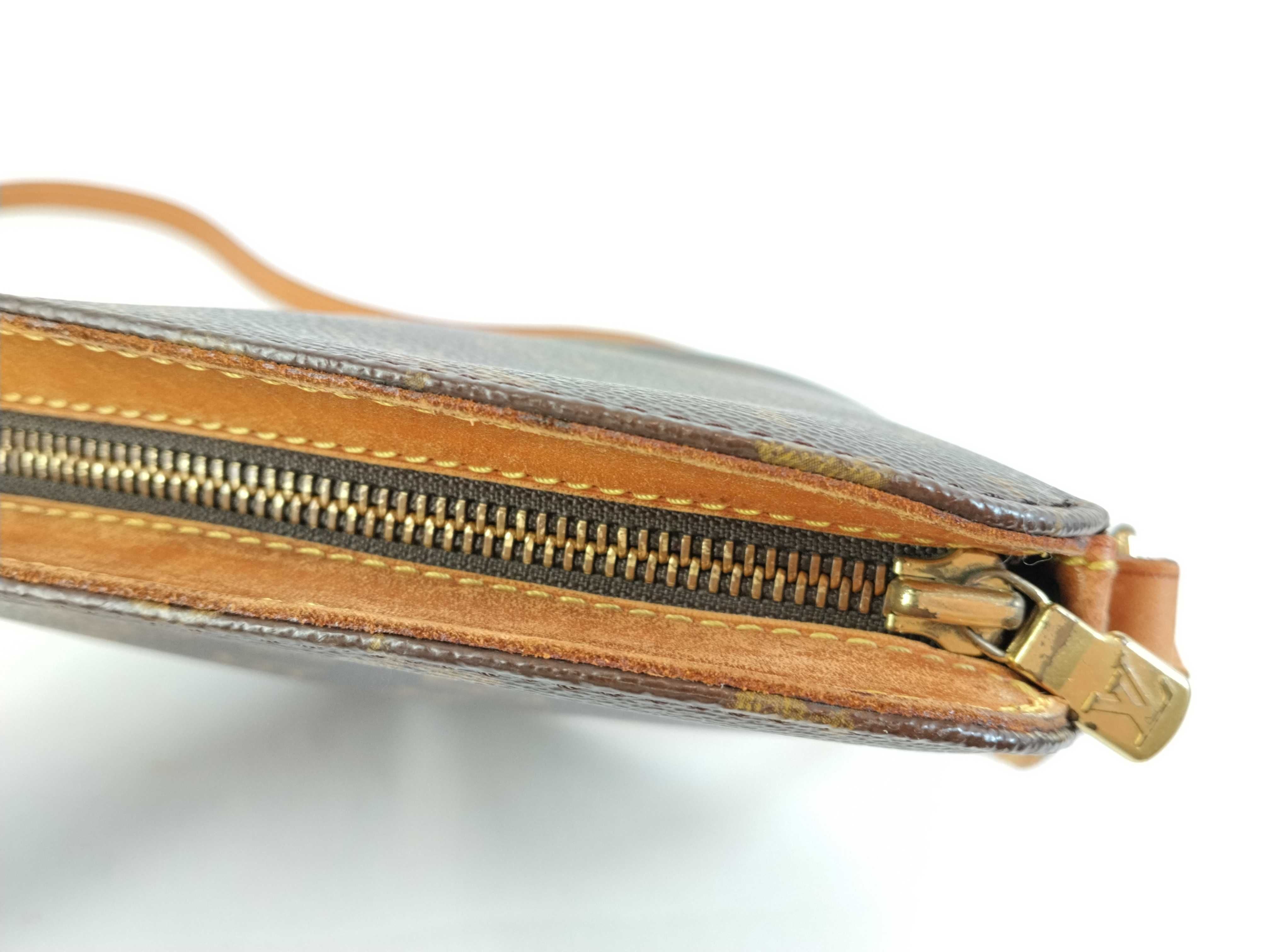 Monogram Louis Vuitton Druot Shoulder Bag — view 8
