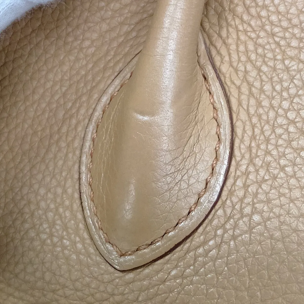 Bolide 31, Taurillon Clemence leather, beige, gold hardware, L: 2008 — view 13
