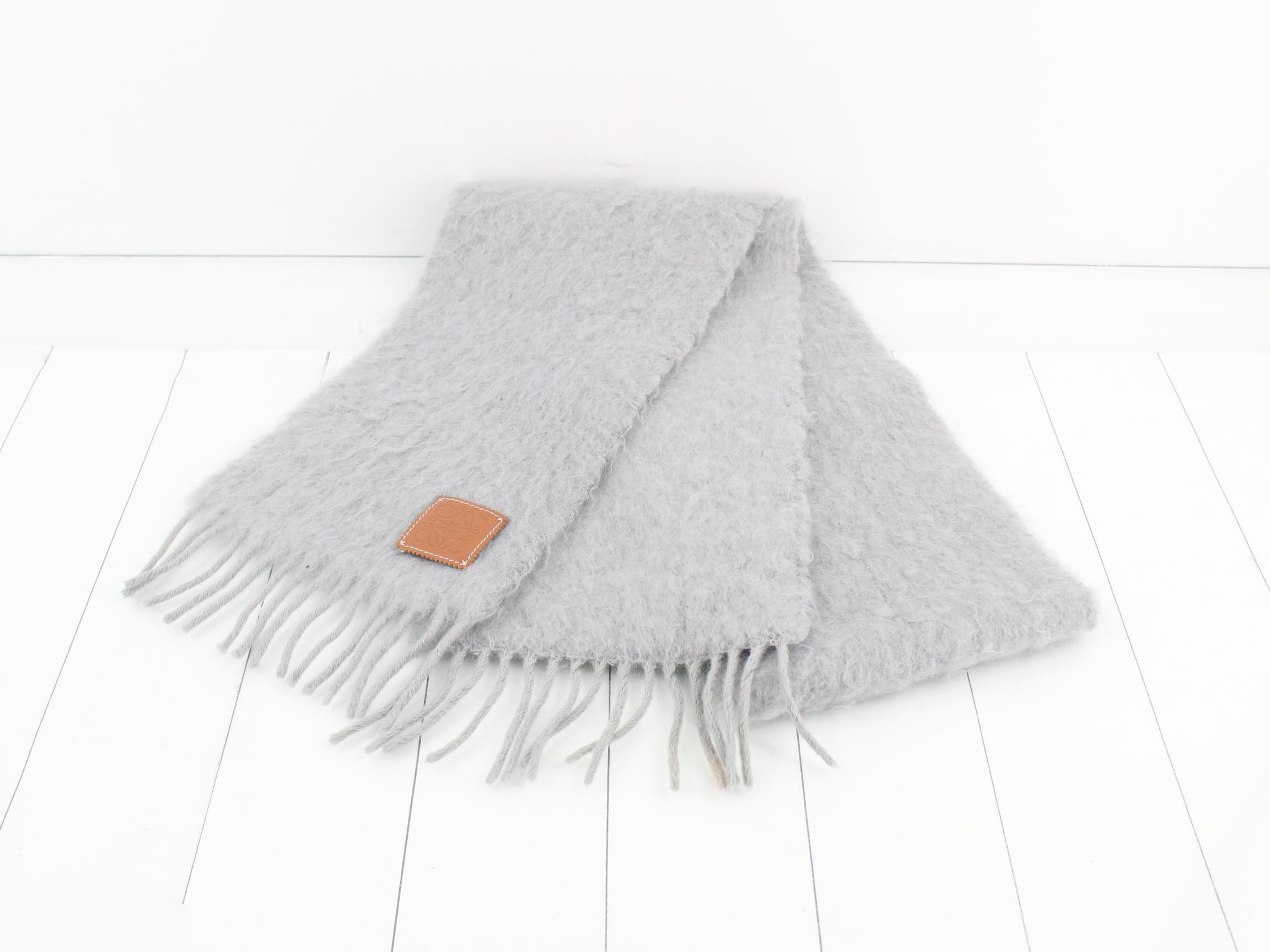Logo patch scarf, gray — view 2