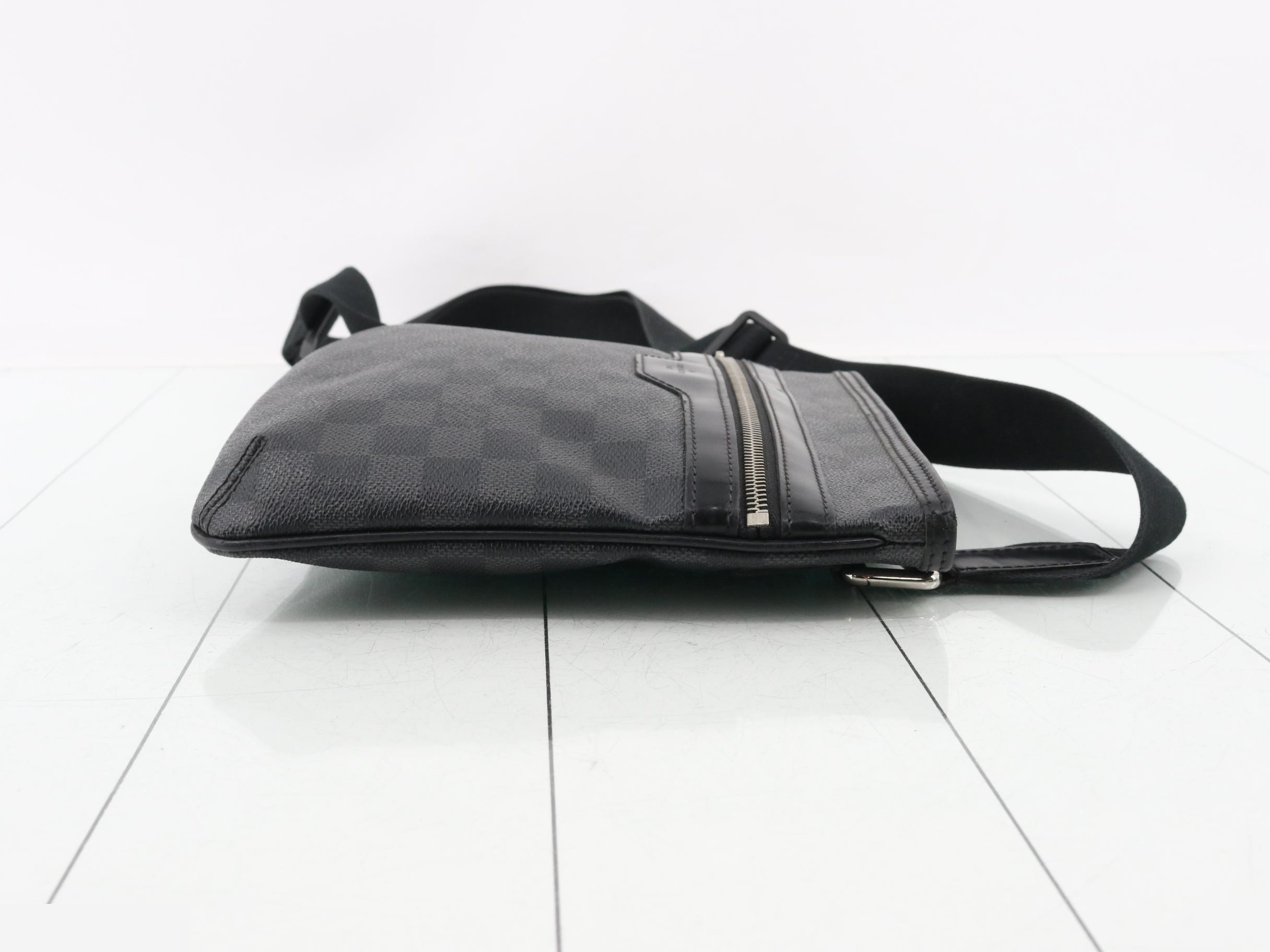 N58028 Thomas Damier Graphite Shoulder Bag — view 3