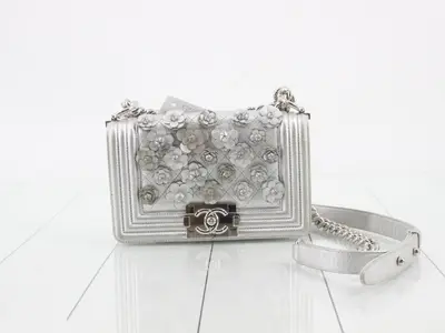 Boy Chanel Flower Motif Metallic, No. 27
