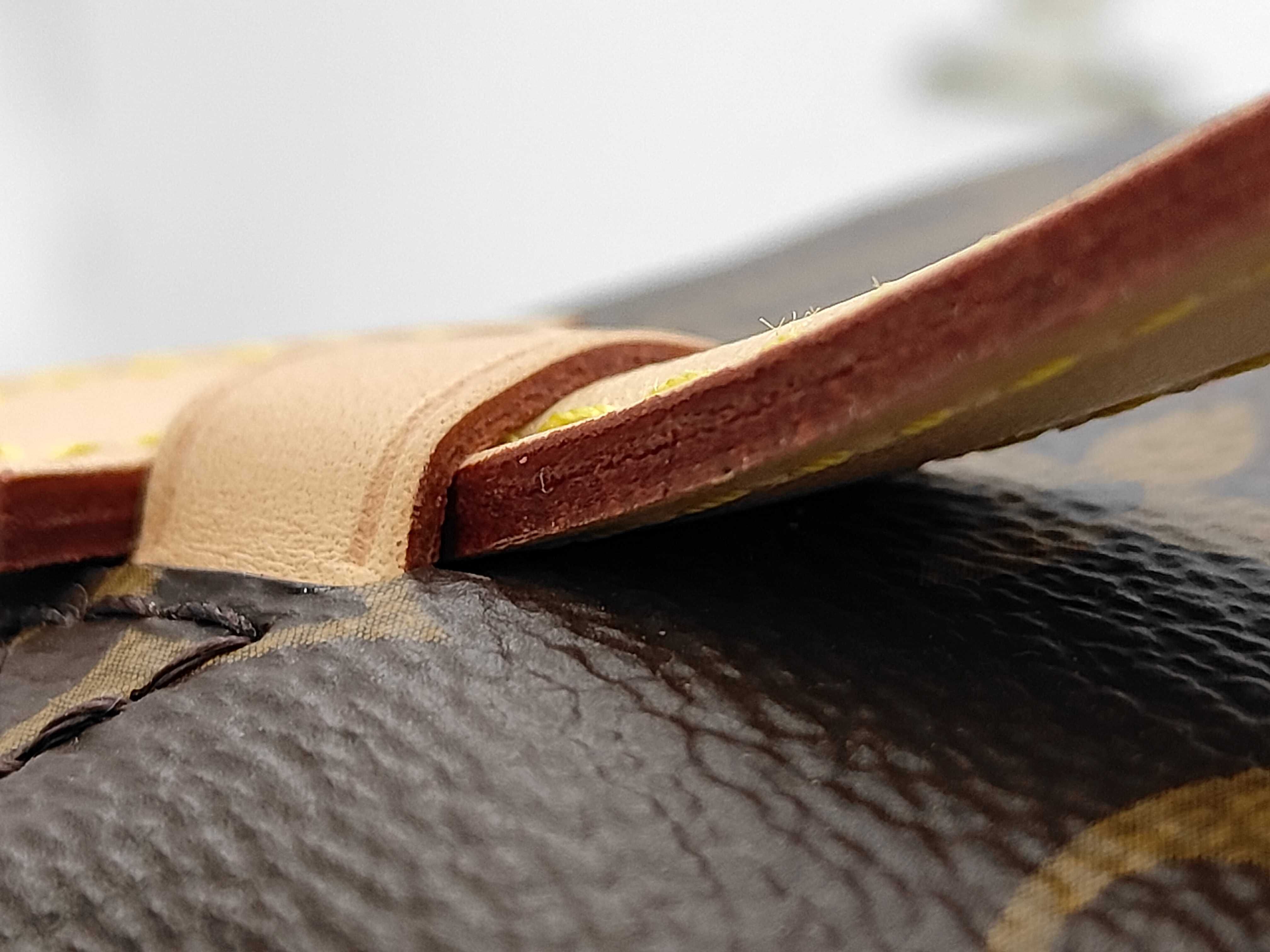 LV shoulder bag — view 8