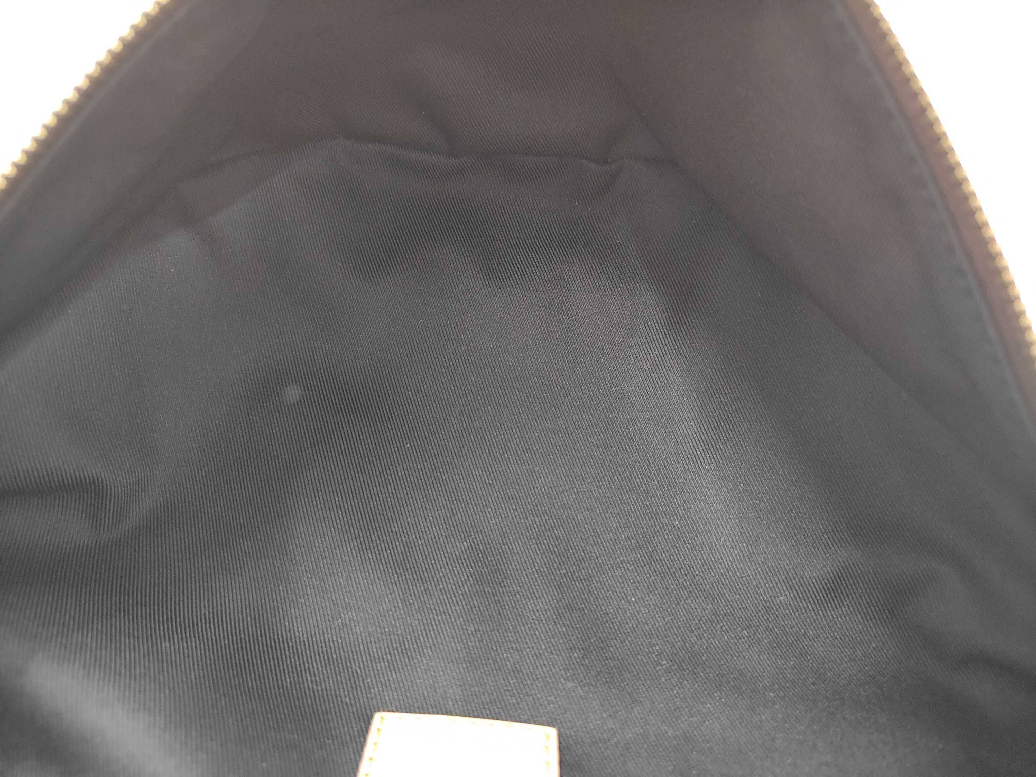 LV shoulder bag — view 9