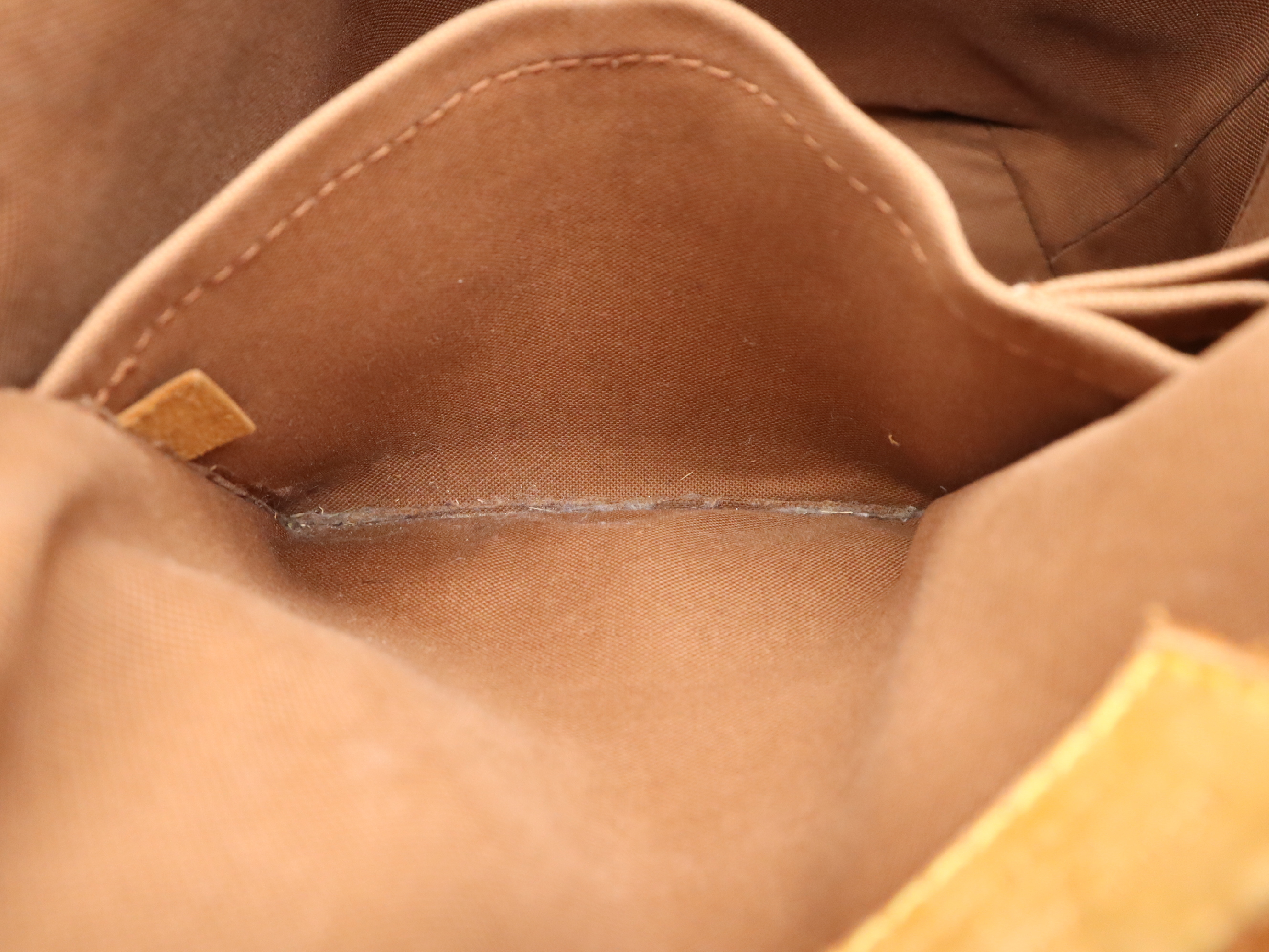 M40102 Monogram Lockit Handbag — view 13