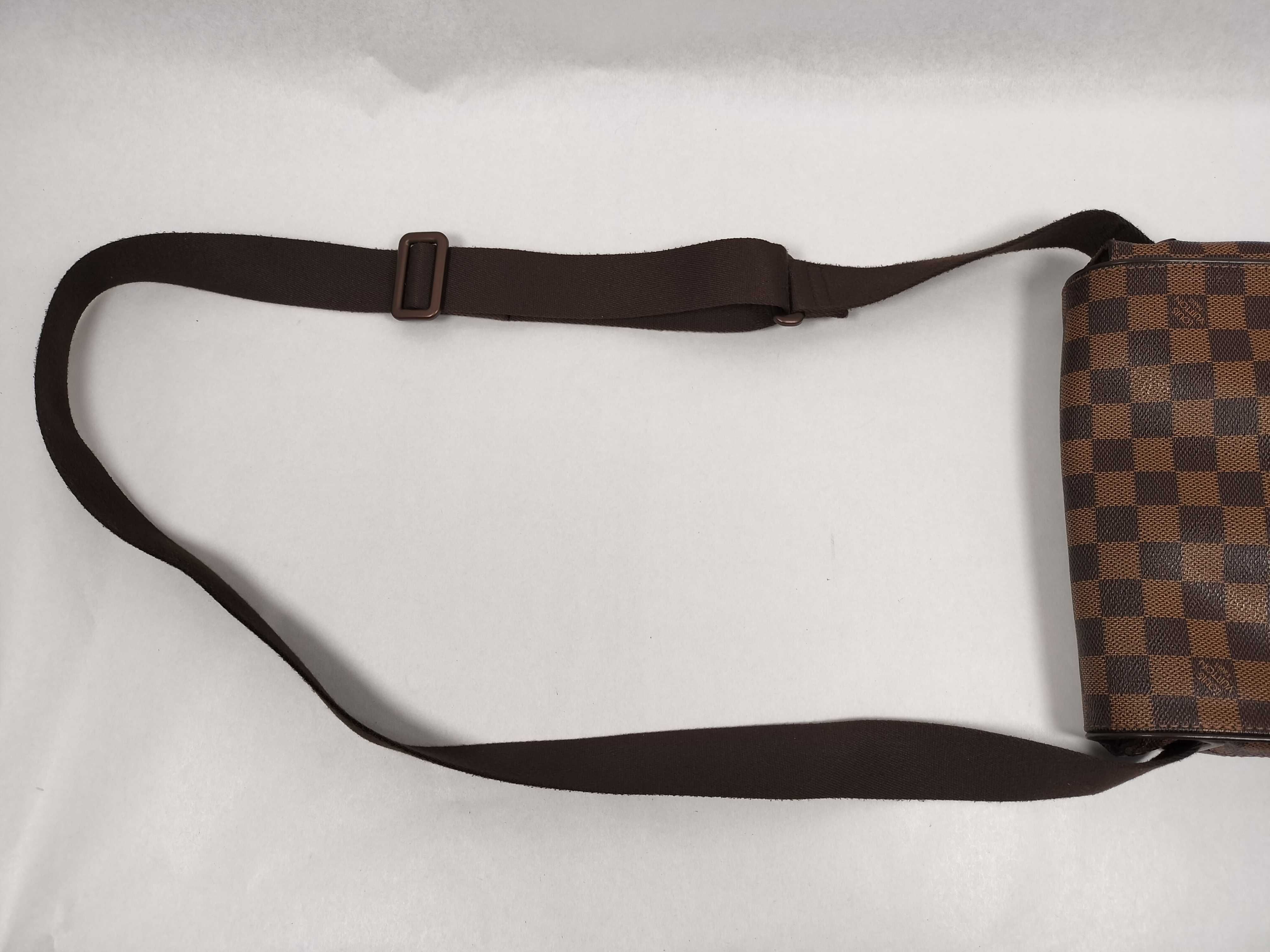 Damier Brooklyn PM N51210 Shoulder Bag (Brown) — view 3