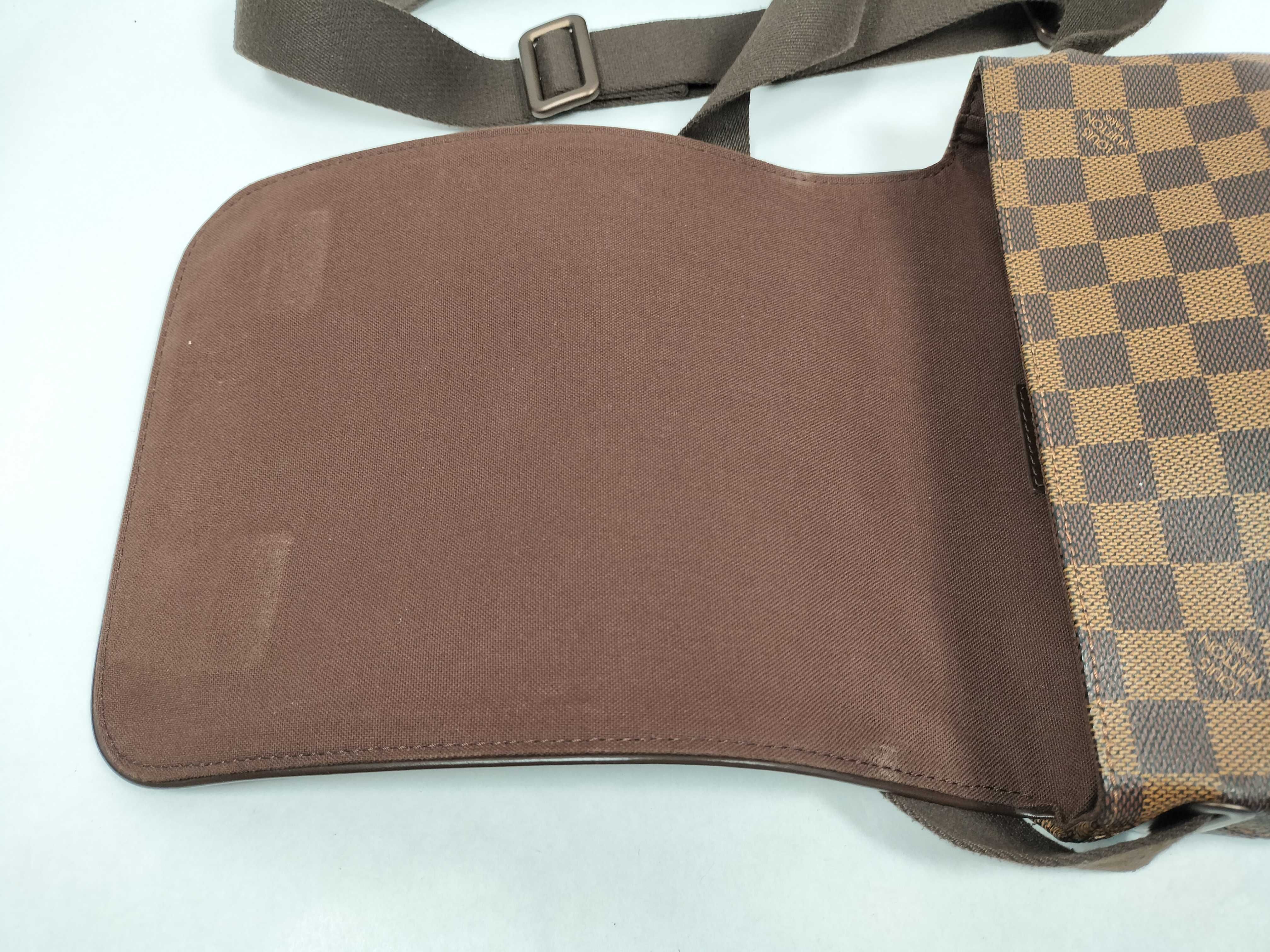 Damier Brooklyn PM N51210 Shoulder Bag (Brown) — view 8