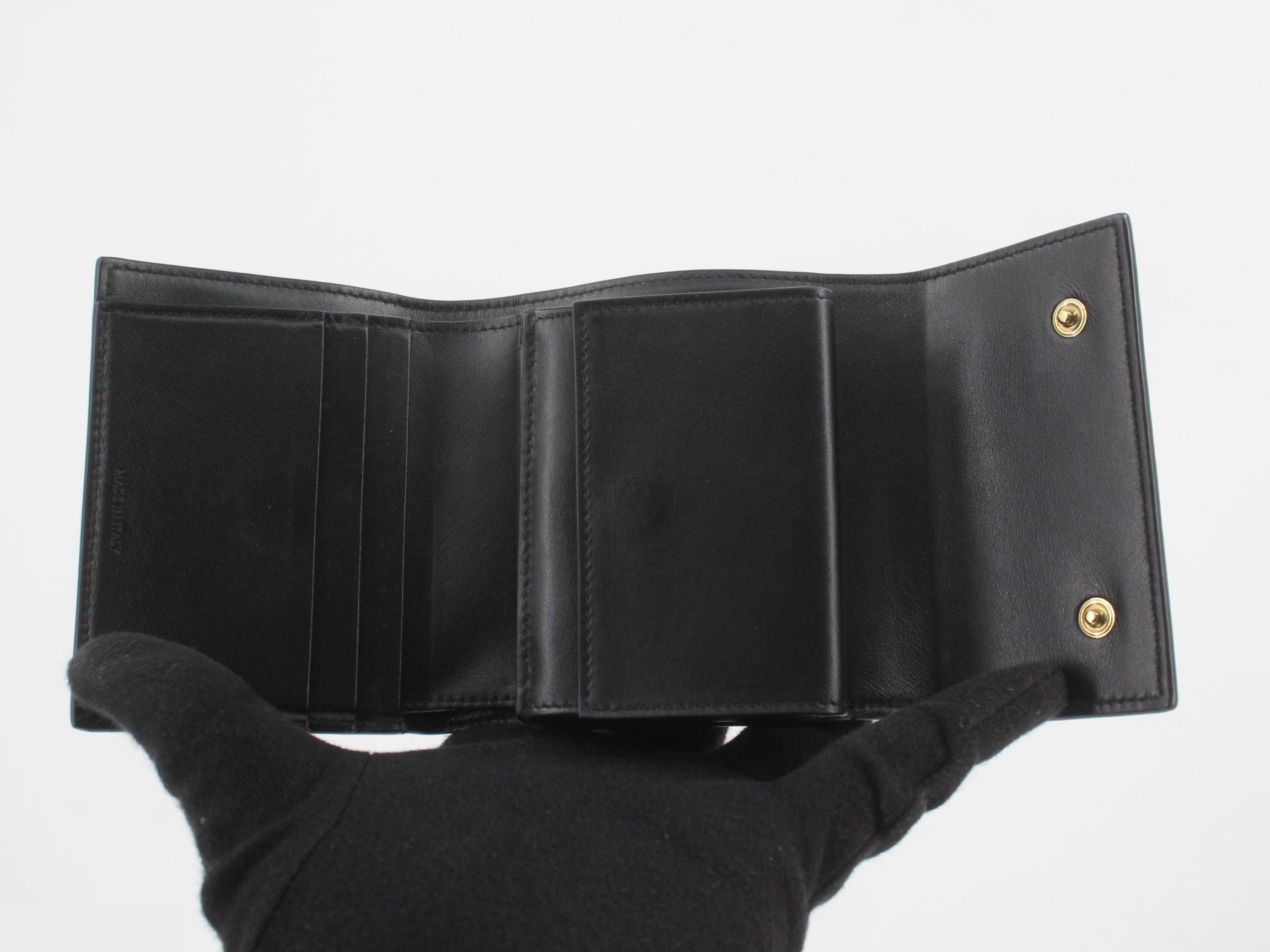 Leather trifold wallet, black — view 4
