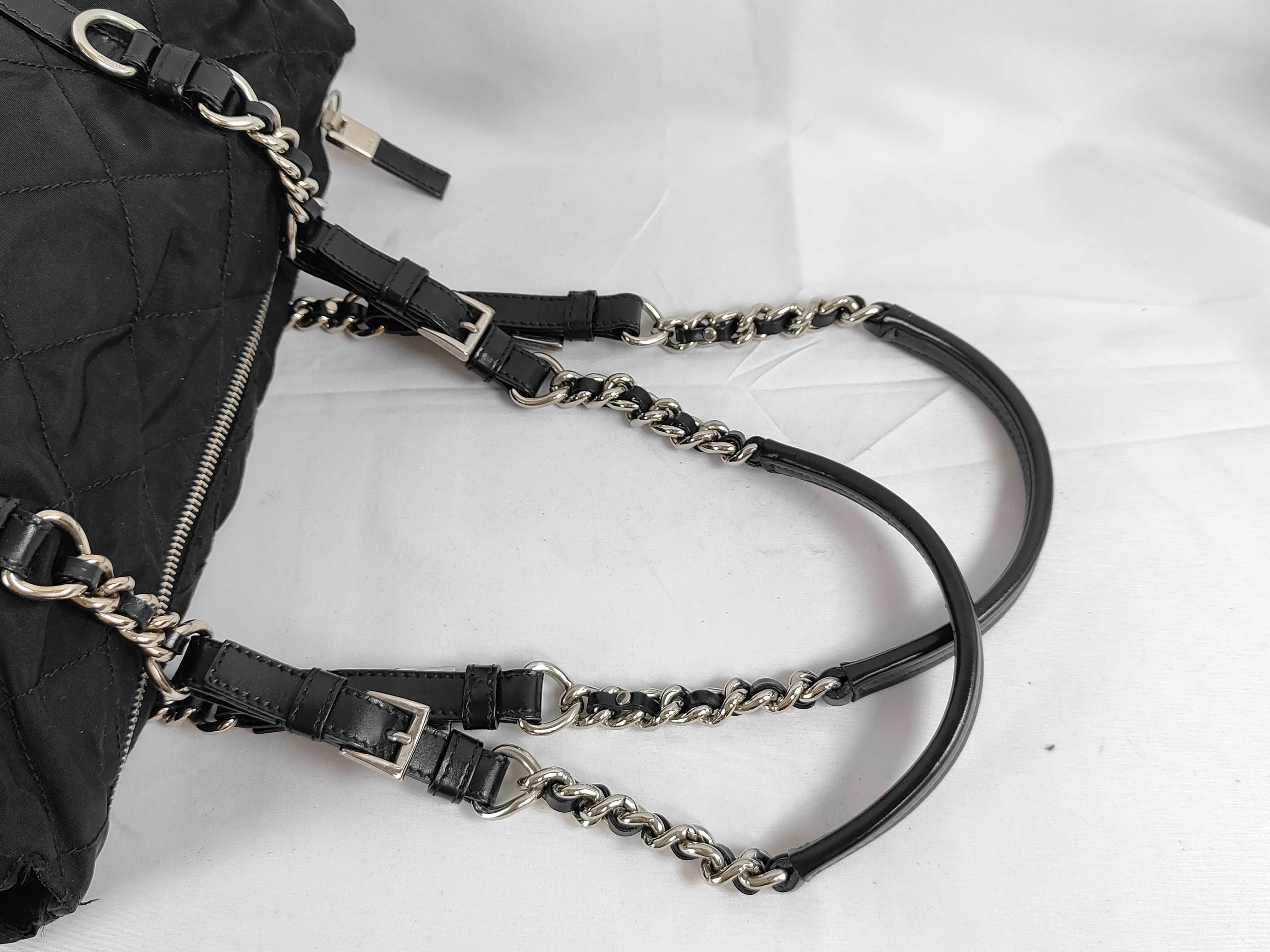 nylon quilted chain tote shoulder bag — view 3