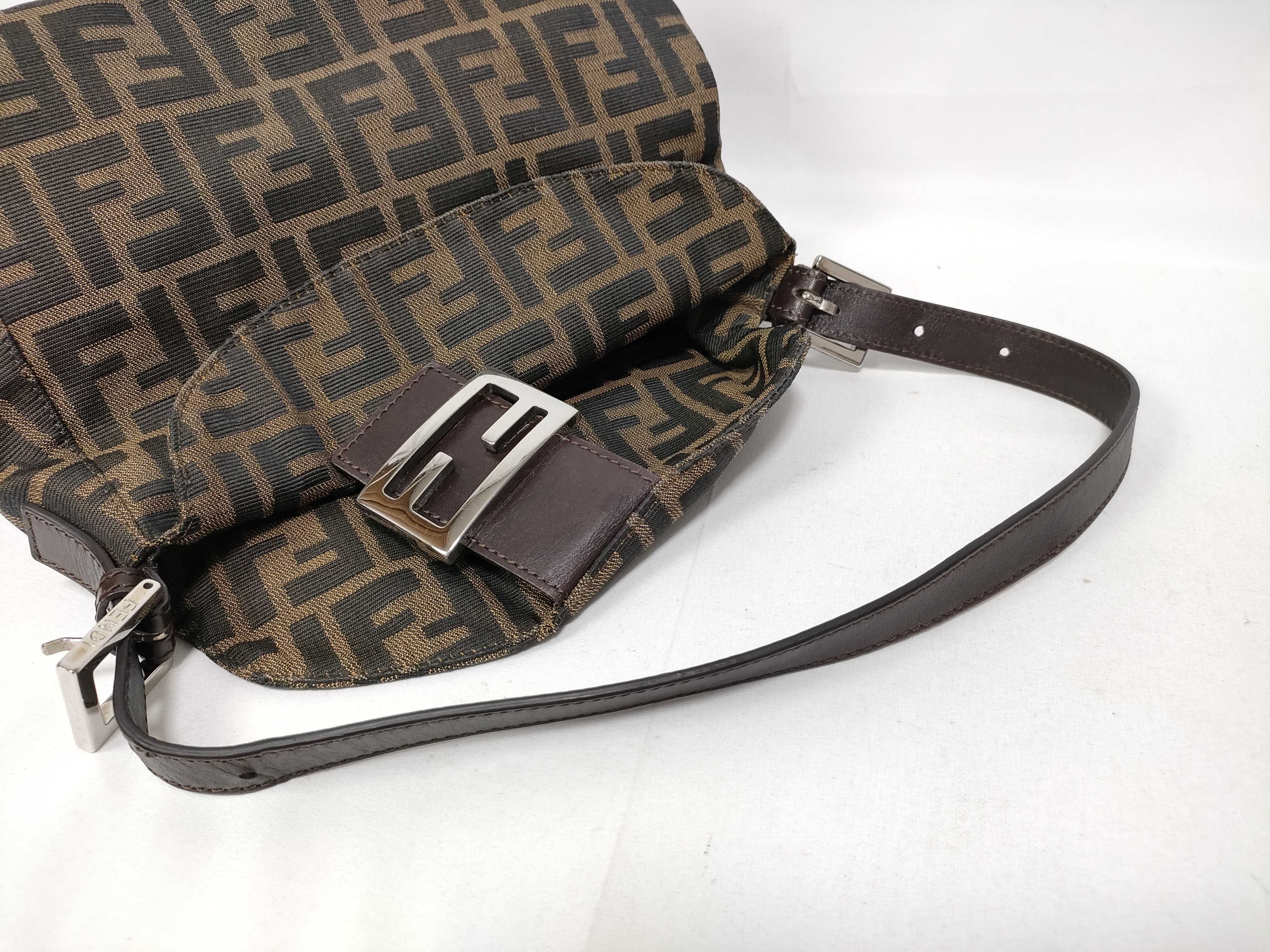 Mamma Bucket Shoulder Bag — view 10
