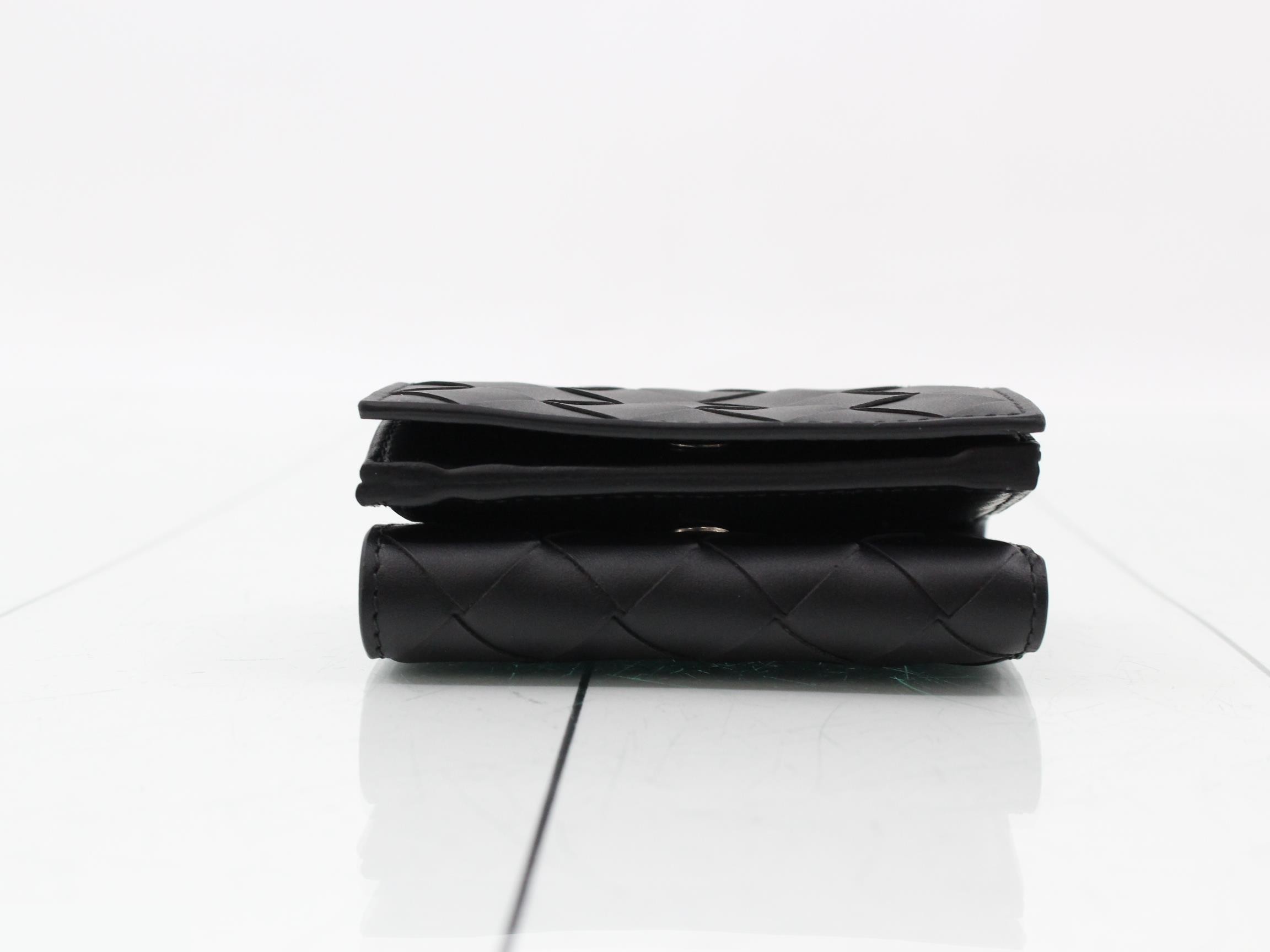 Intrecciato Tri-fold Wallet, Black — view 3