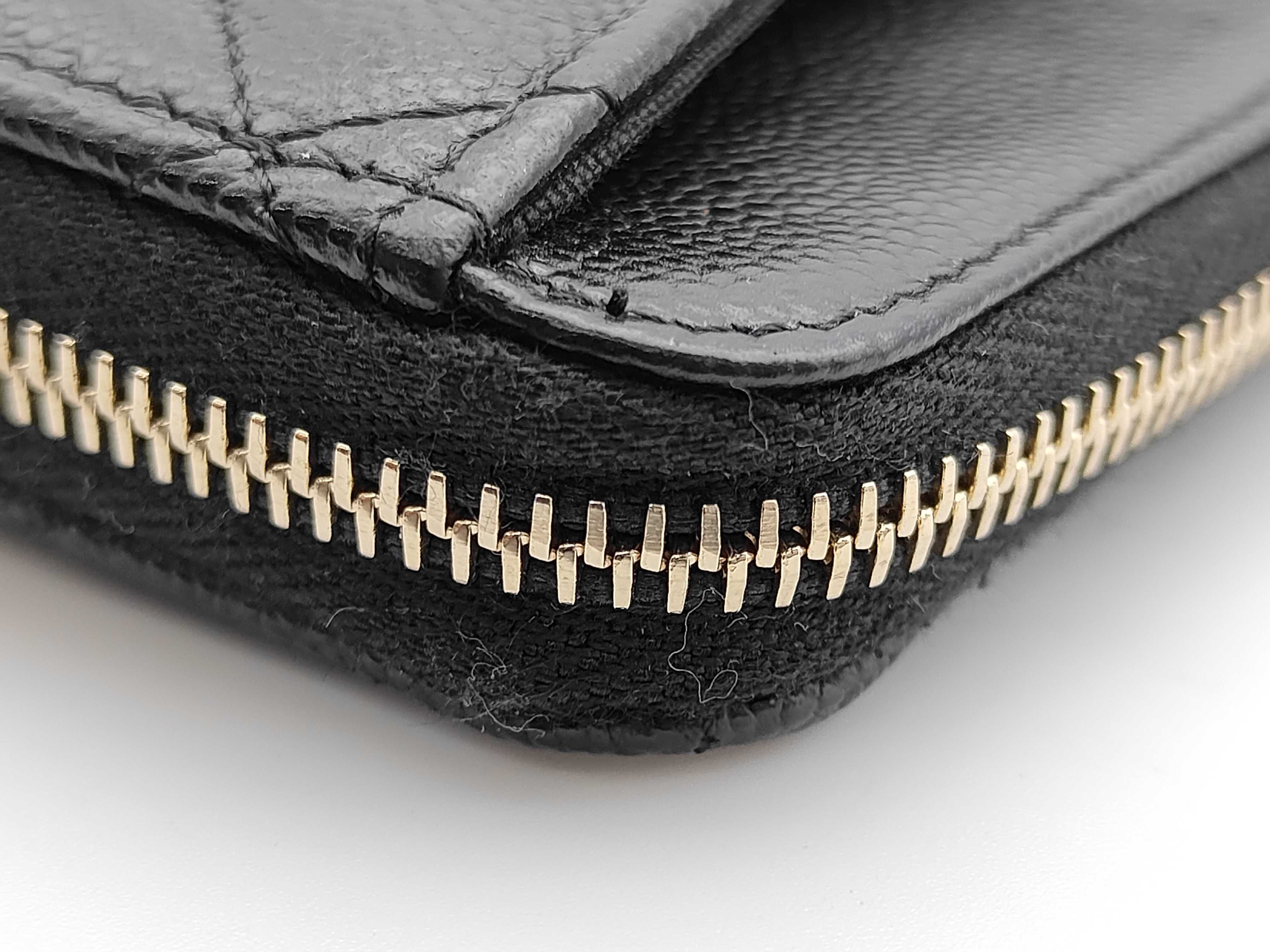 Matelasse Fragment Case Wallet — view 9