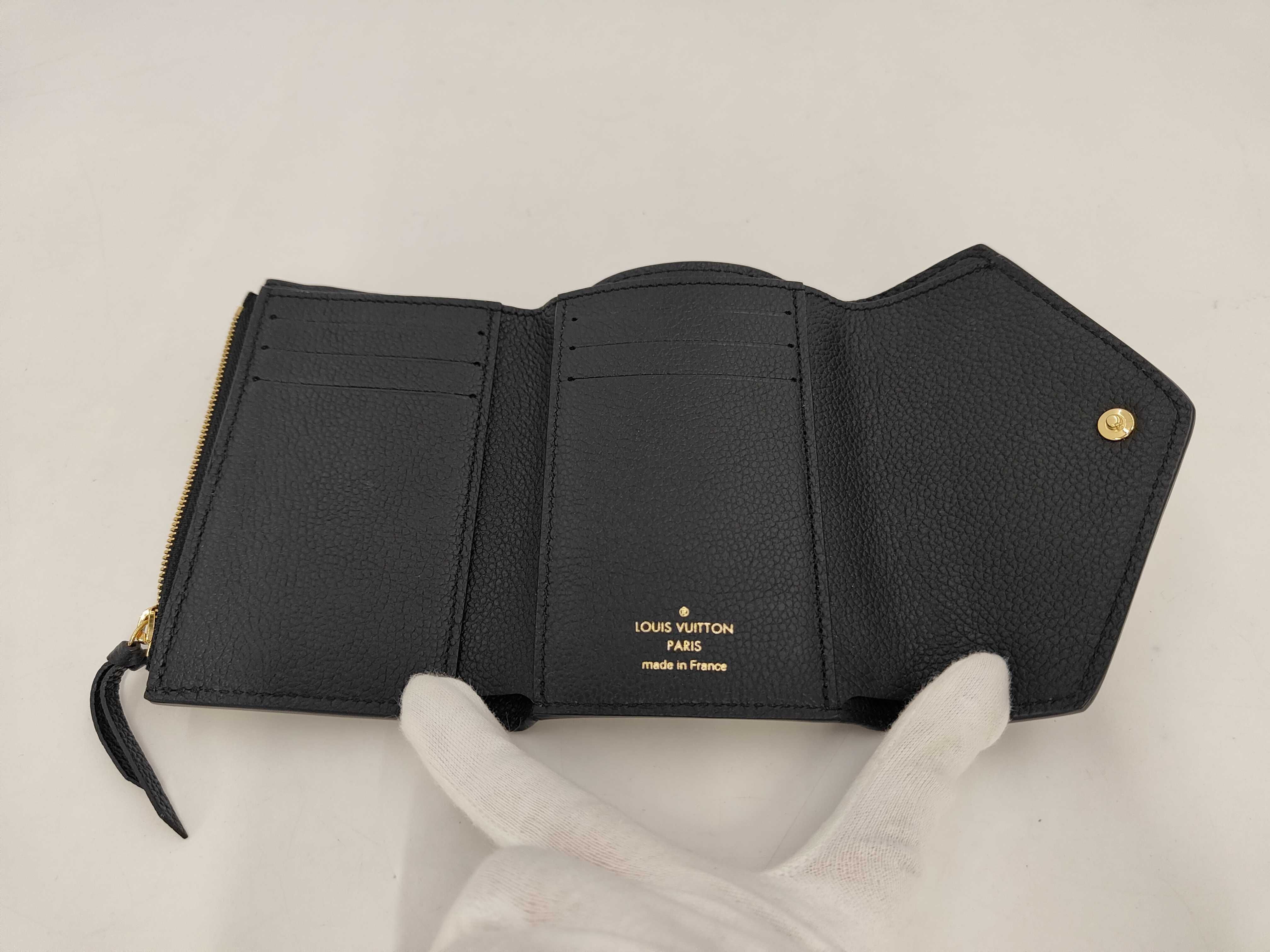 wallet — view 7