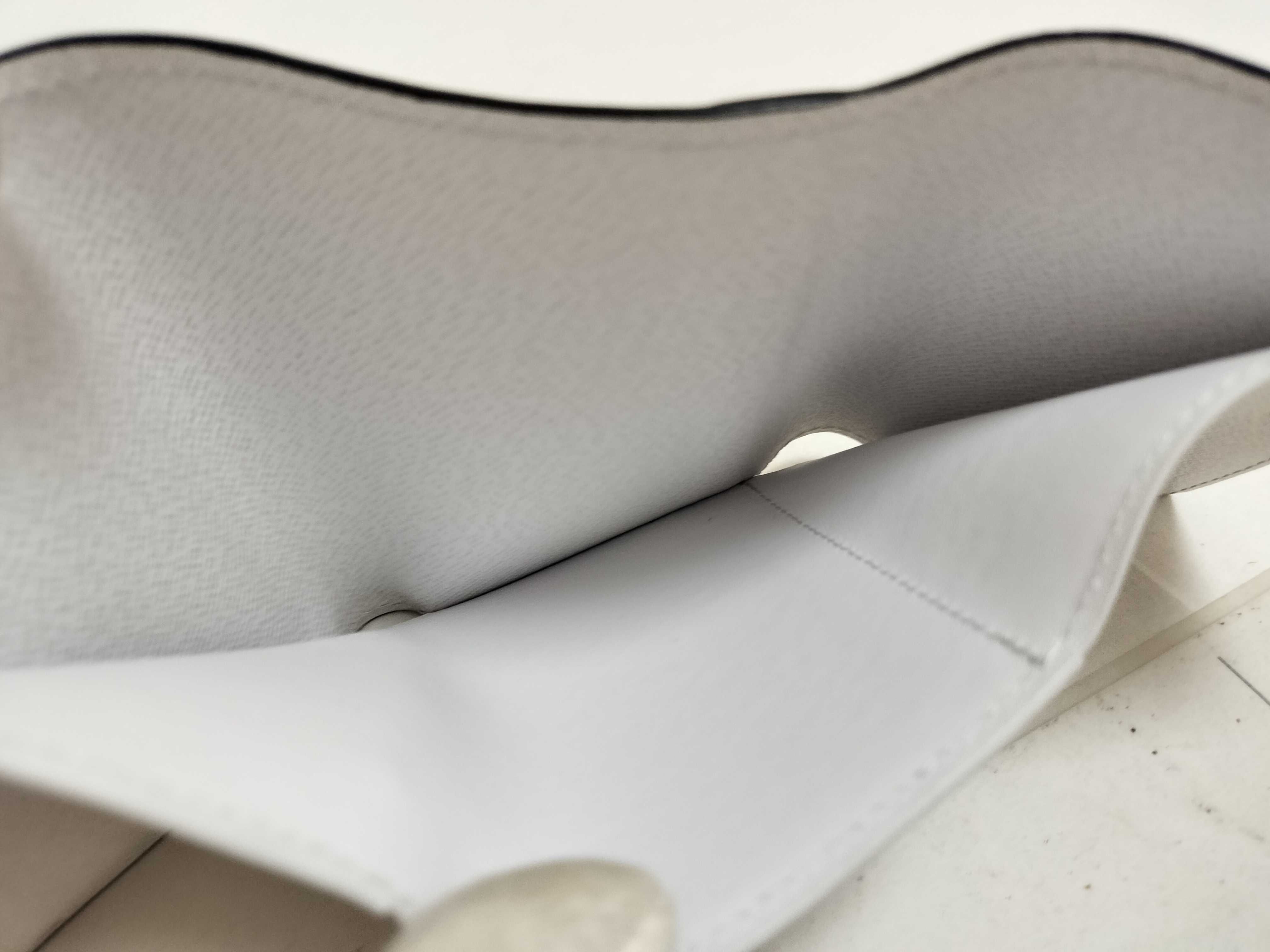 M28069 Taigarama Victor Wallet — view 12